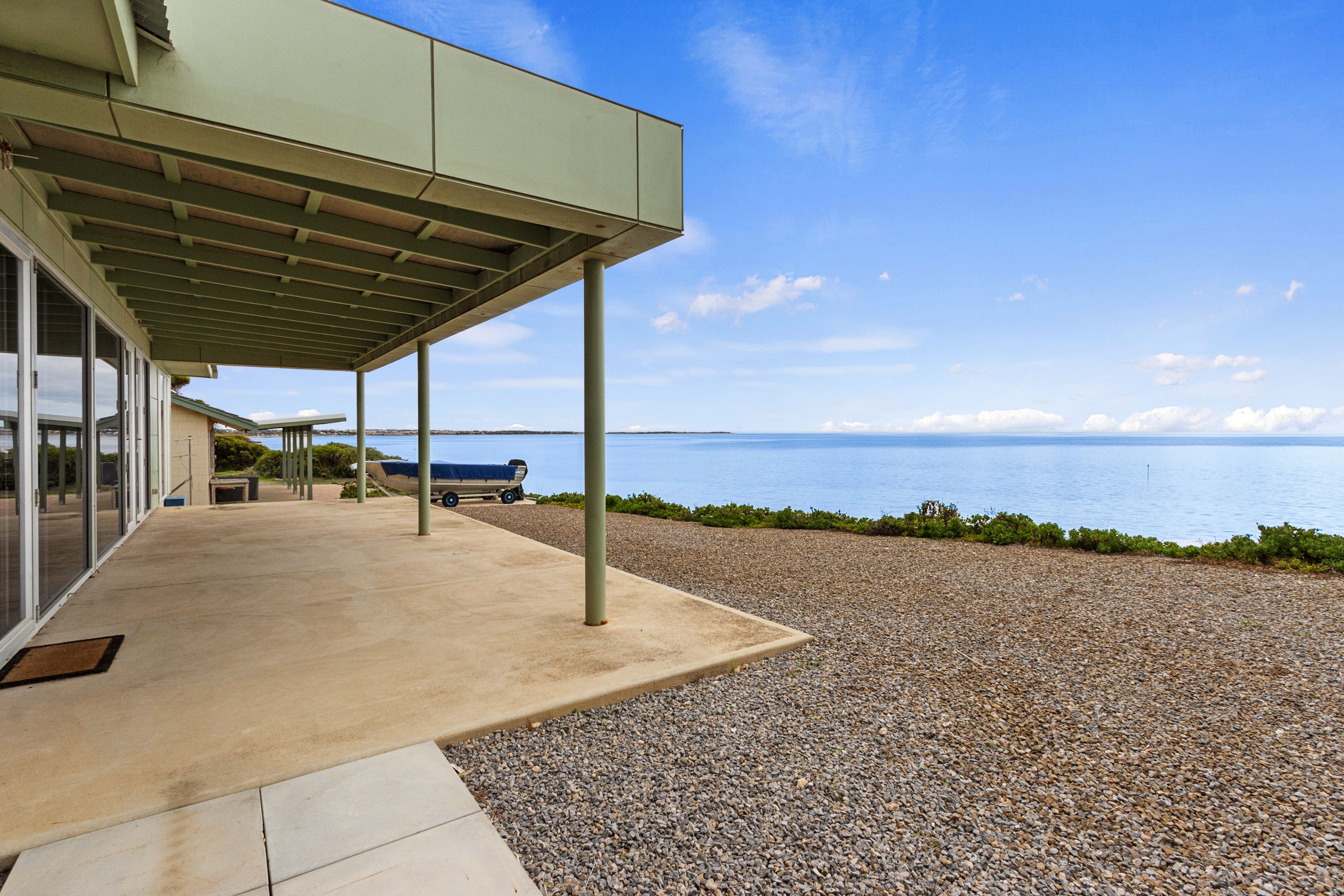 128 North Coast Road — photo 4 of 30