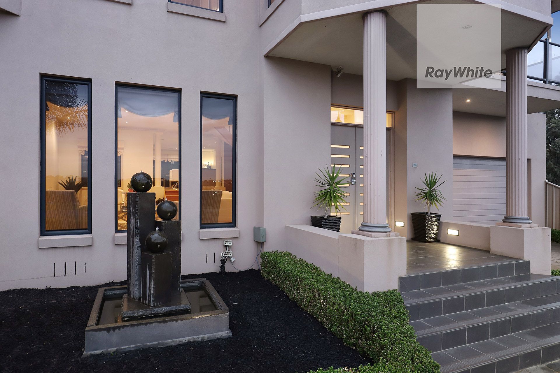 28 Haddon Hall Drive, Attwood, VIC 3049