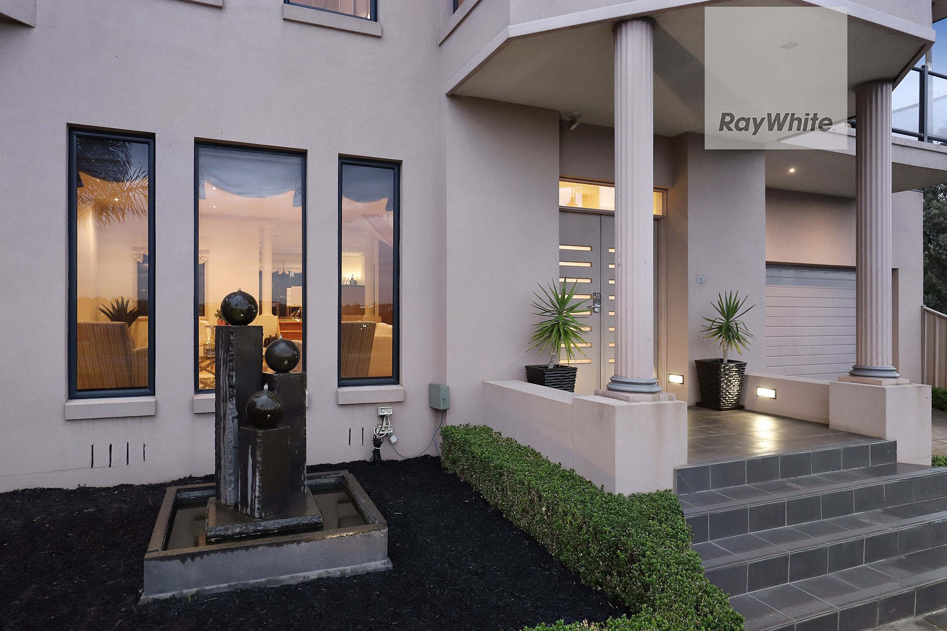 28 Haddon Hall Drive, Attwood, VIC 3049