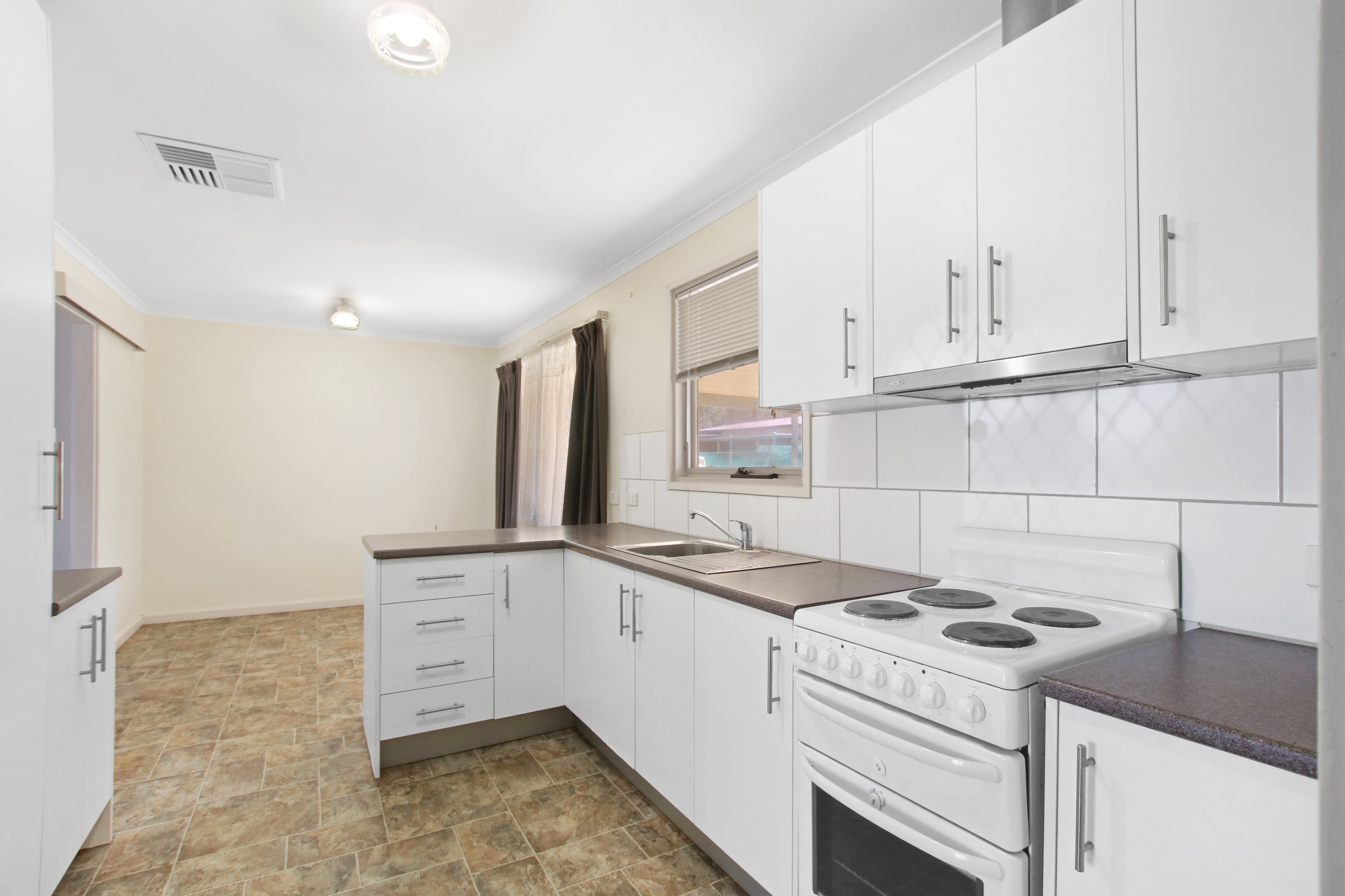 5 Burns Street, Waikerie, SA 5330