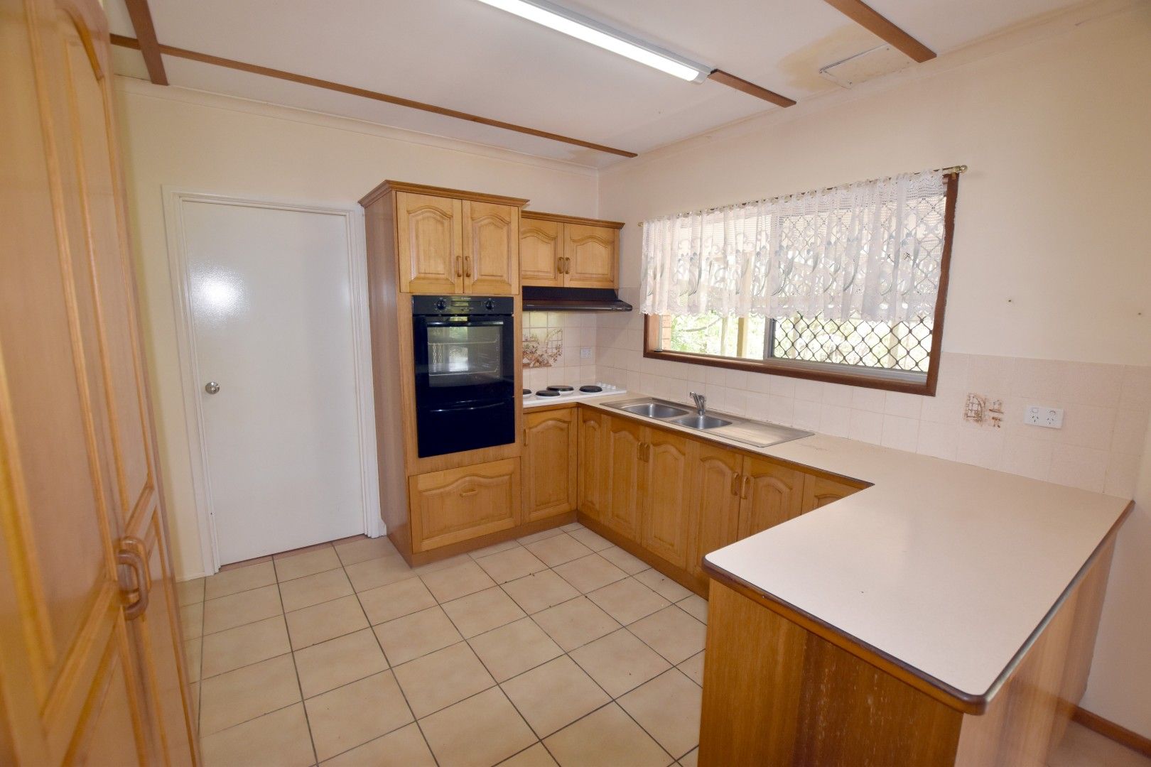 9 Berrigan Court, Kin Kora, QLD 4680
