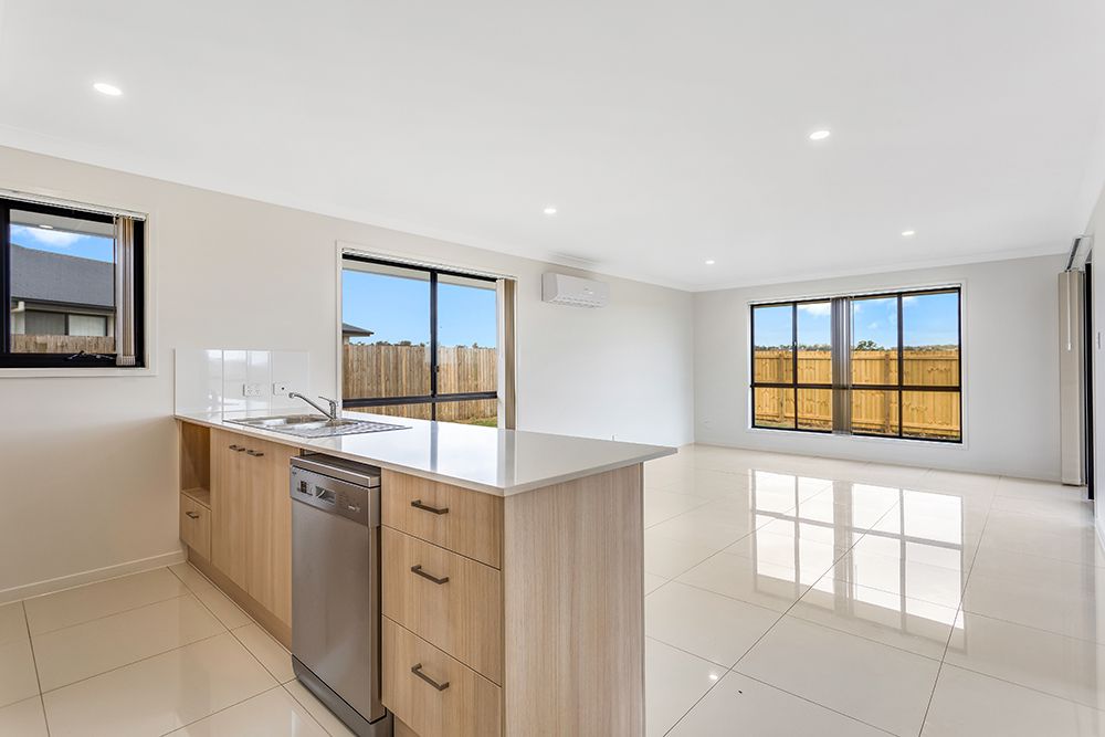 17 Wongalee Place, CAMBOOYA, QLD 4358