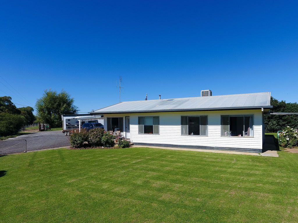 1321 Koondrook Murrabit Road — photo from Ray White Barham