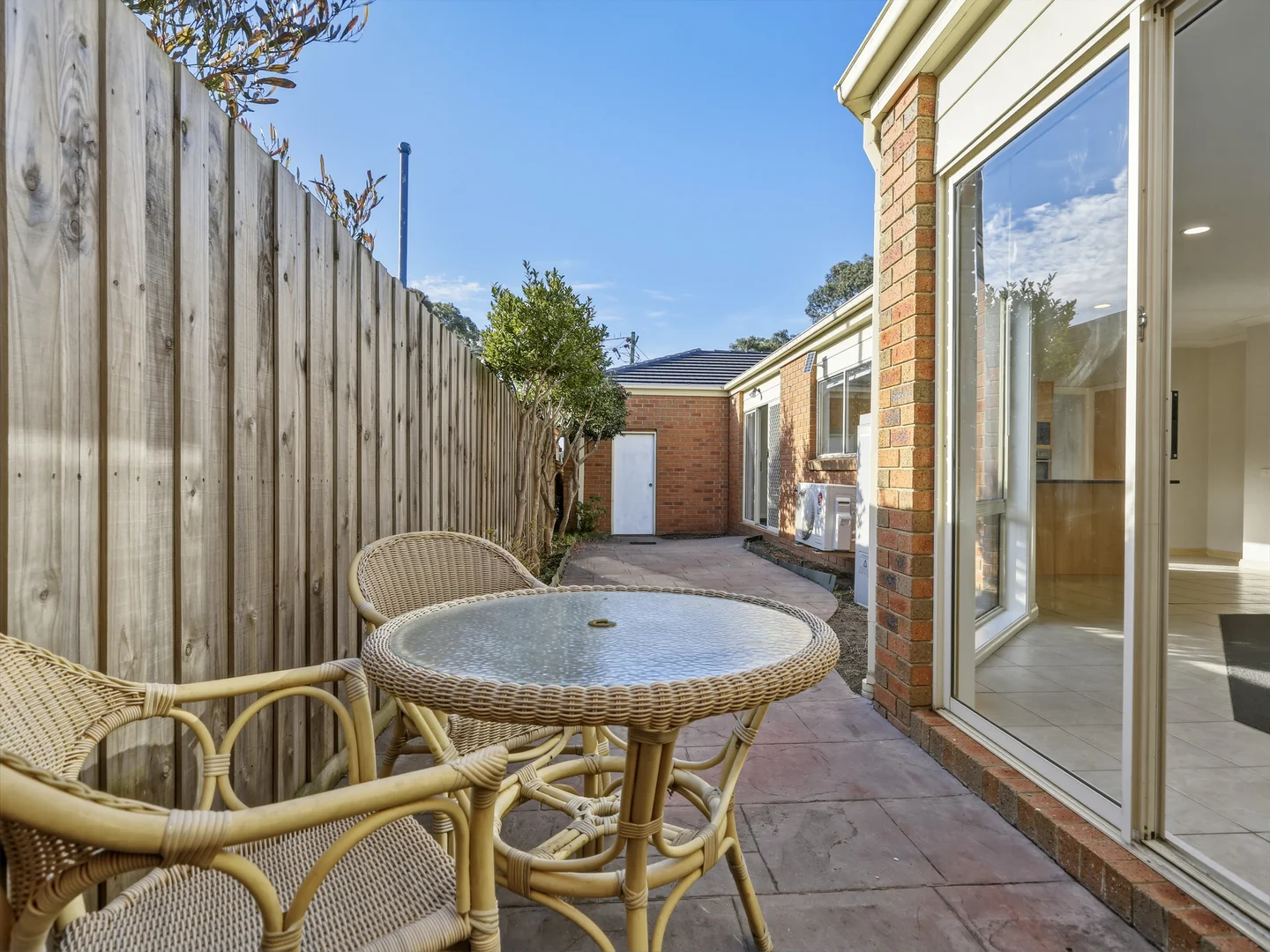 7 Stanley Avenue — photo 9 of 11