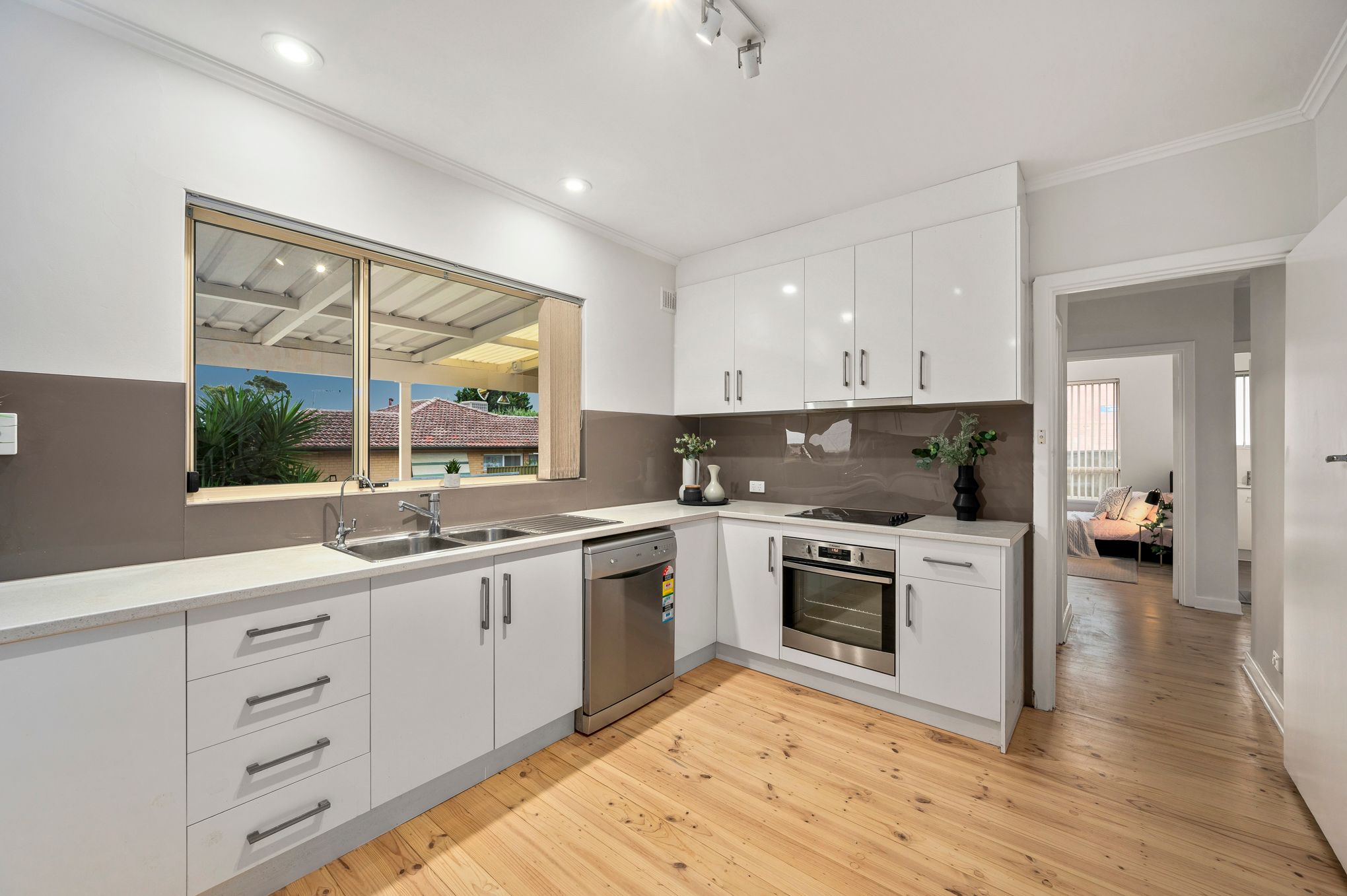 45 Laffers Crescent — photo 6 of 22
