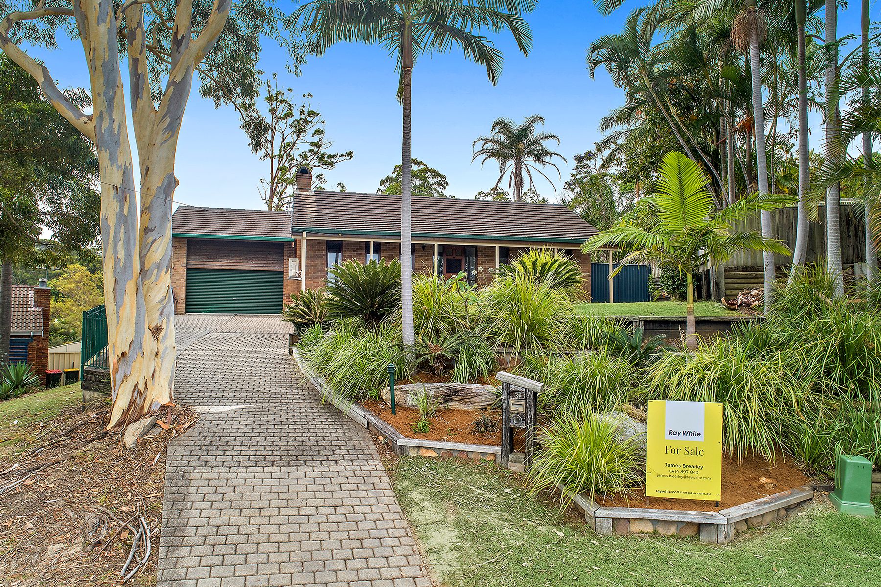 3 Banyan Place