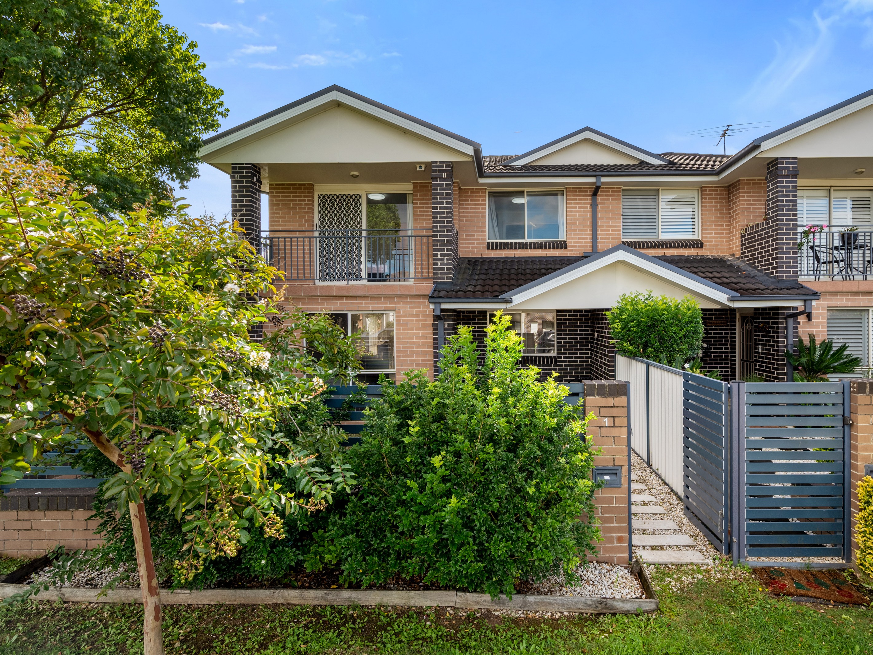 1/170 Glenfield Road, Casula, NSW 2170