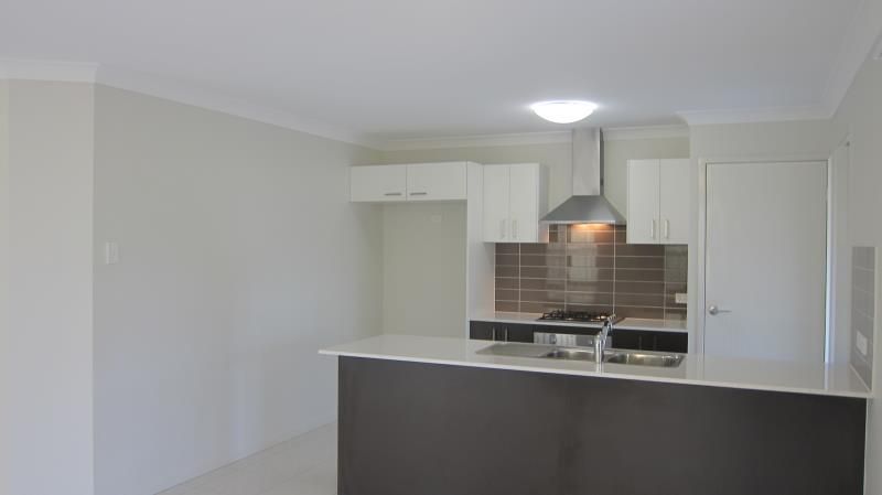 15 Capuchin Close, Dakabin, QLD 4503