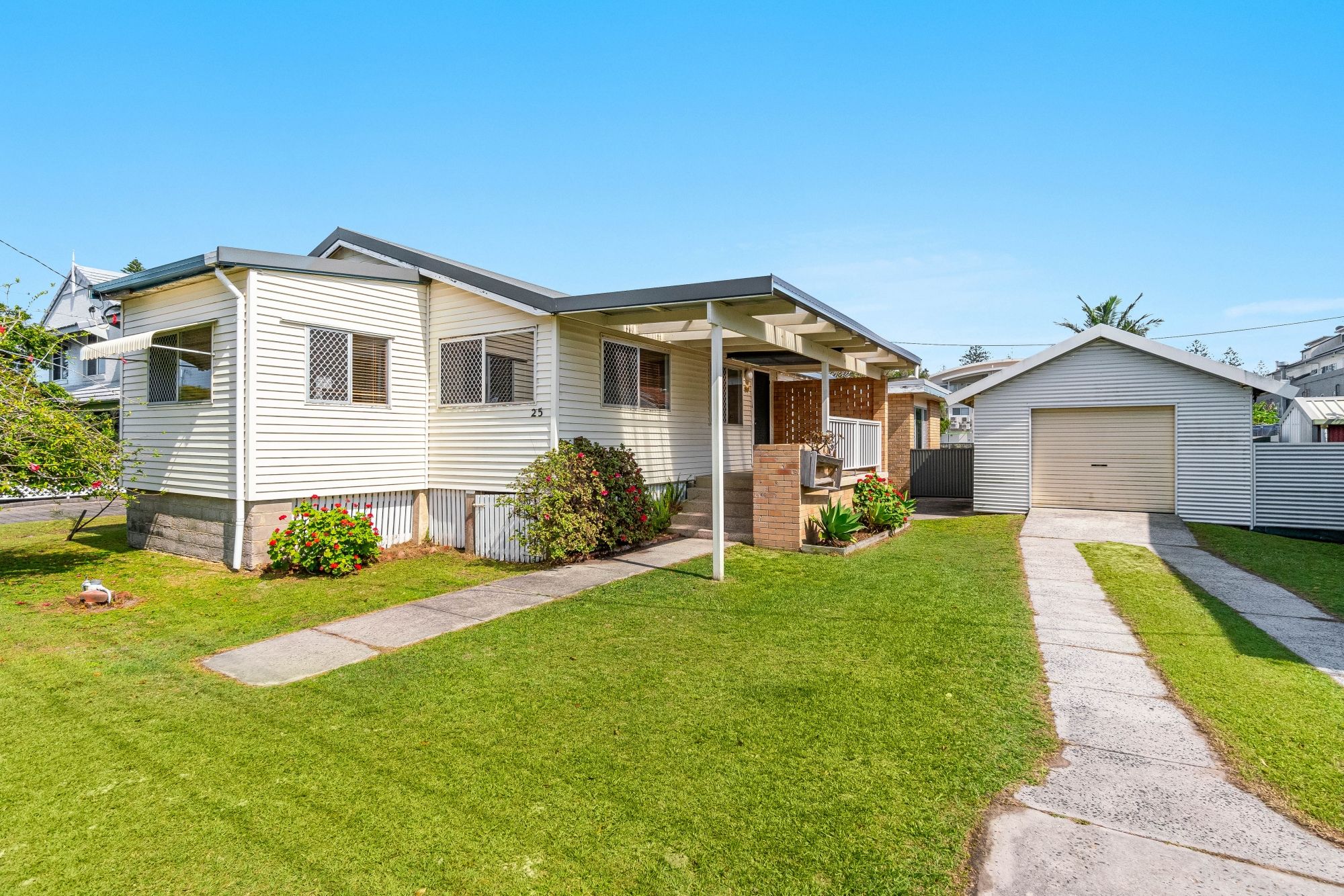 25 Beach Street, Yamba, NSW 2464