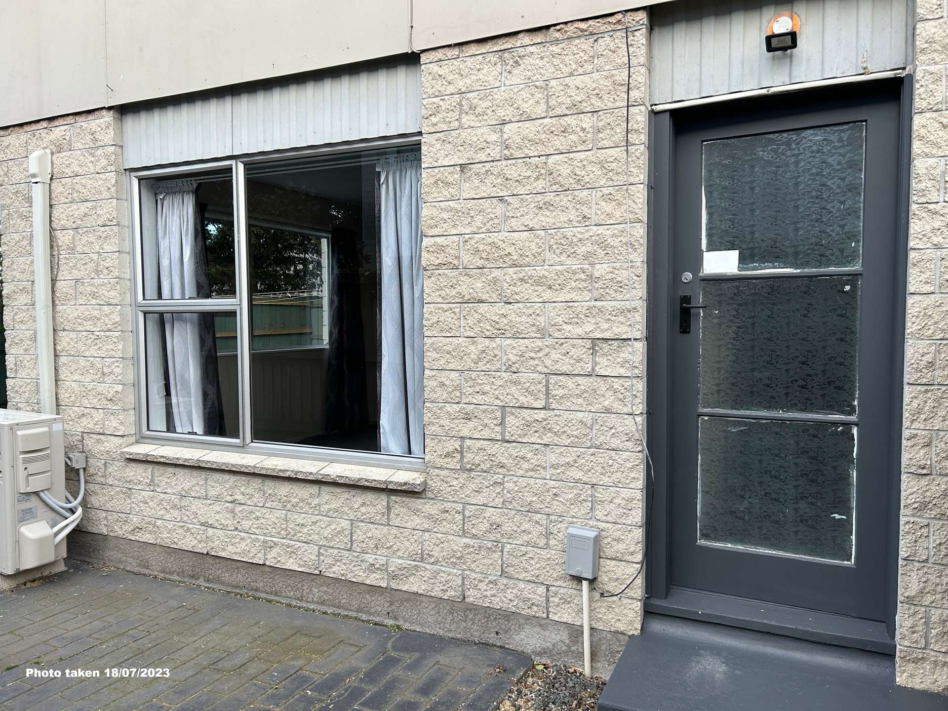 5/10 Percy Street photo 1