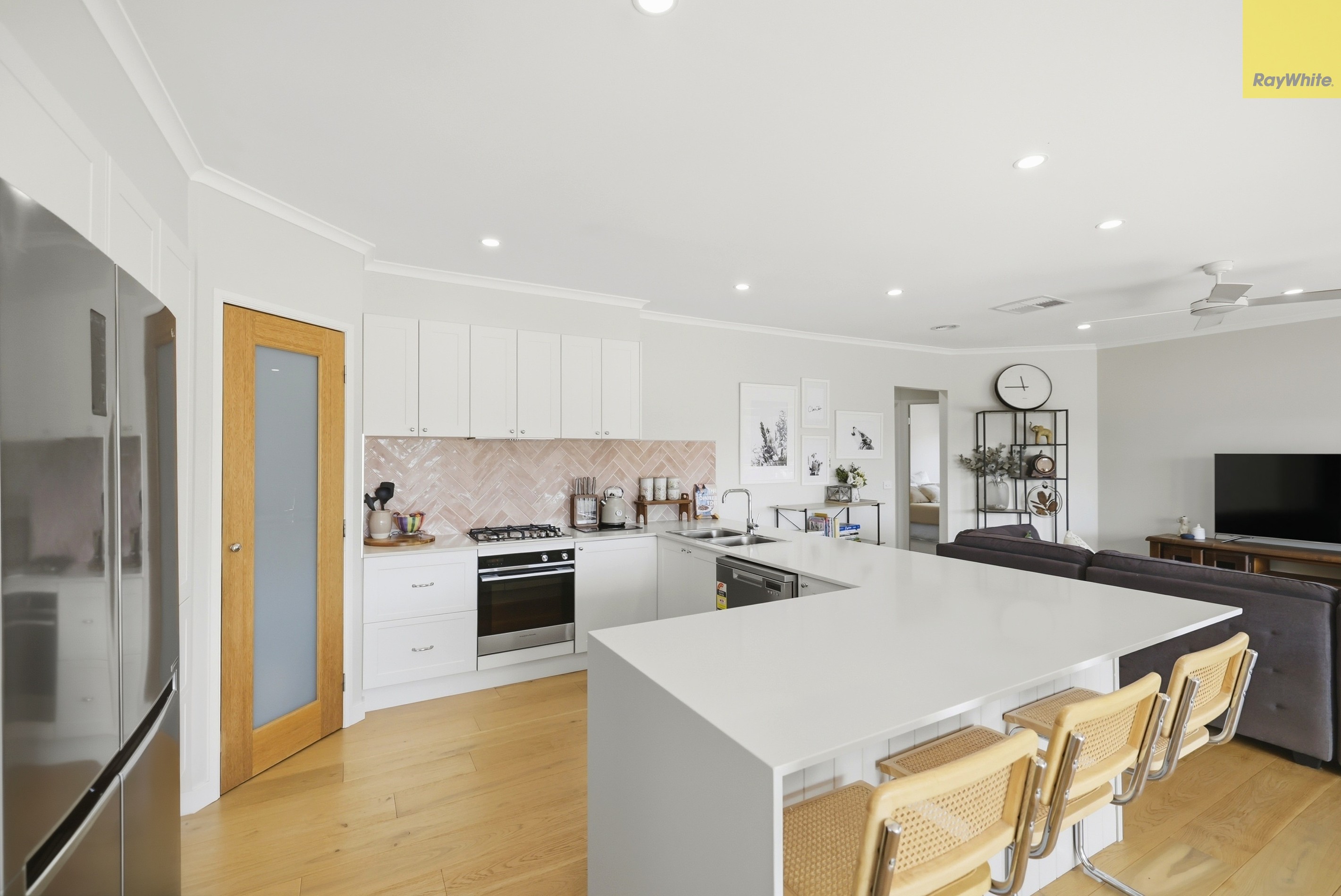 24 Cairns Drive, Darley, VIC 3340