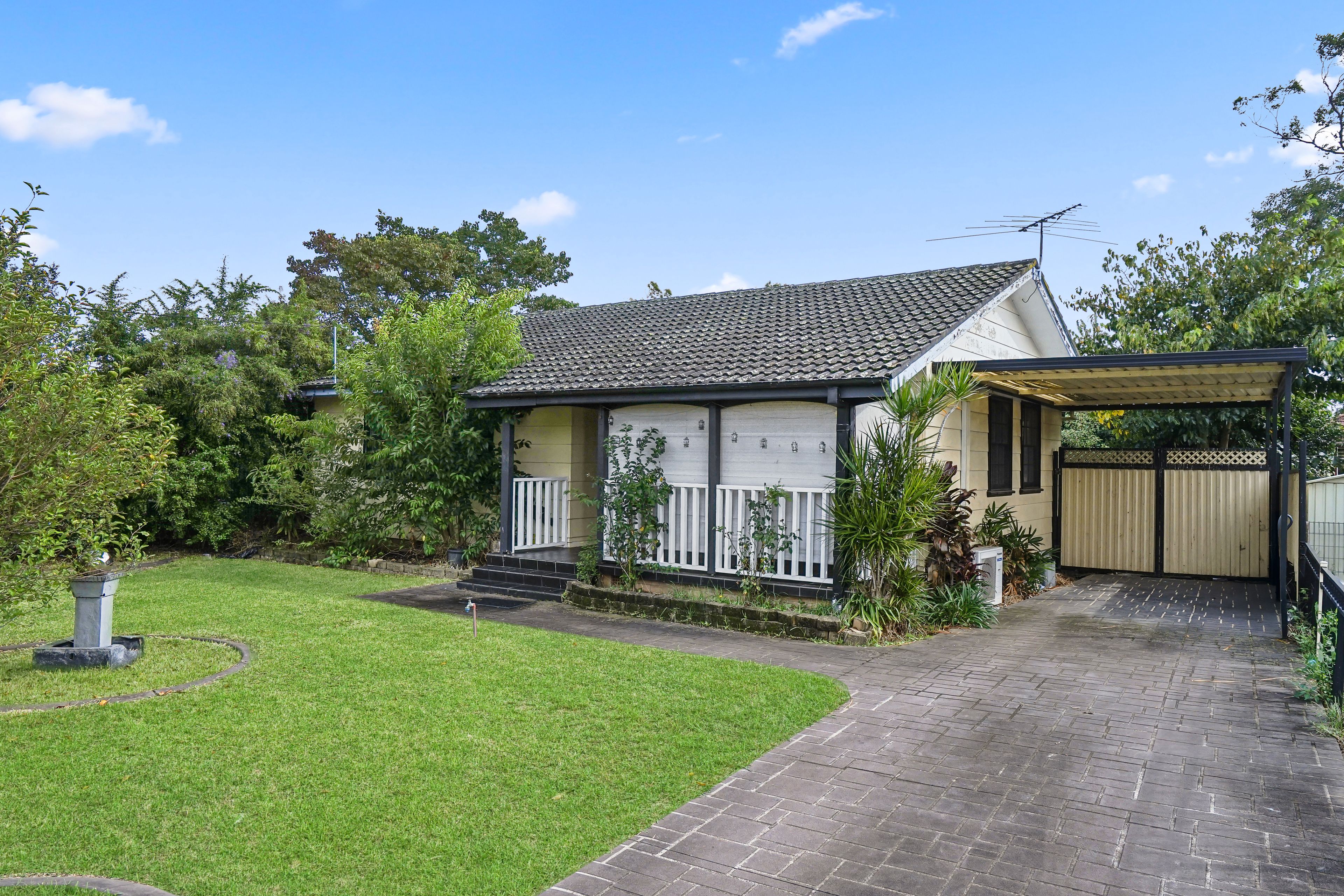 26 Talasea Street, Whalan NSW 2770
