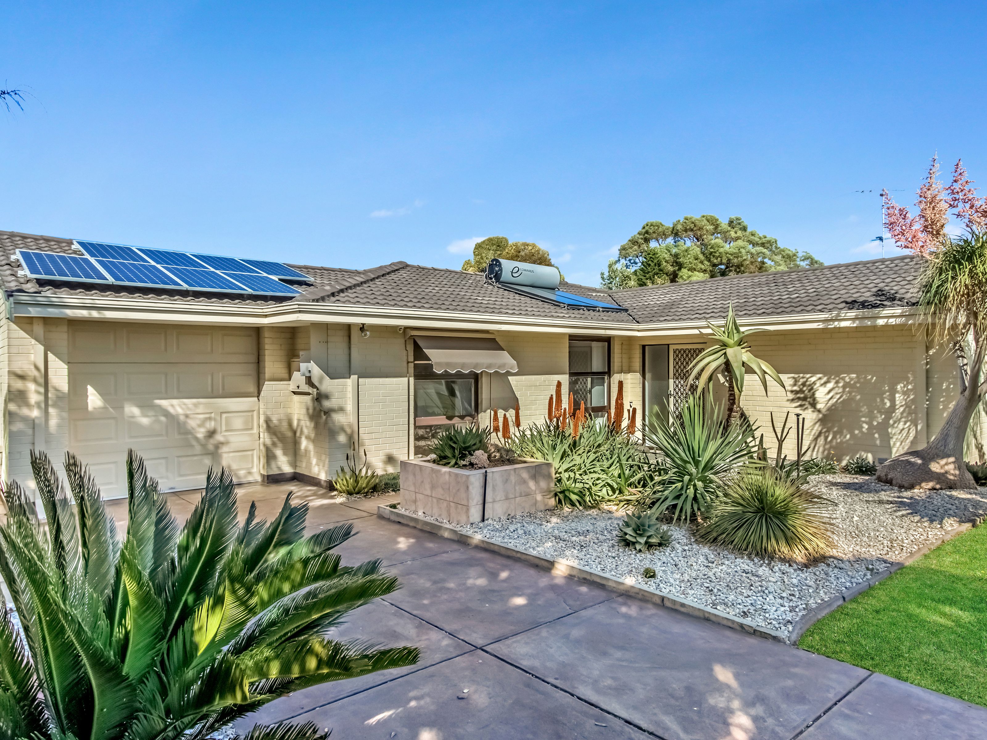 27 Bermuda Road, Safety Bay, WA 6169