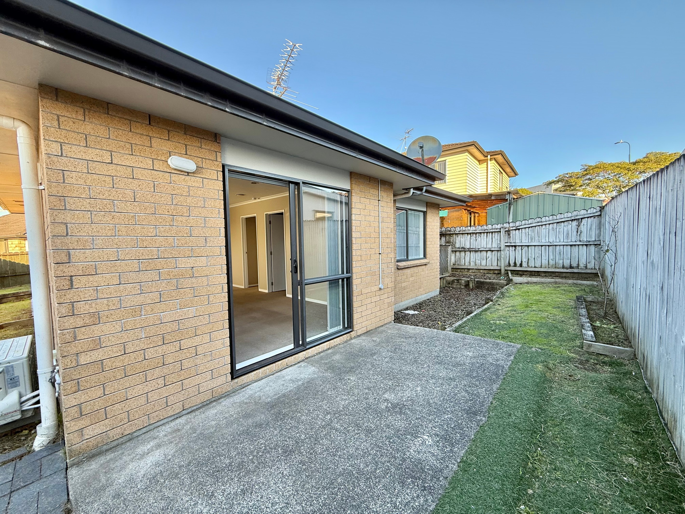 a/3 Liscooly Place, Flat Bush, Manukau City