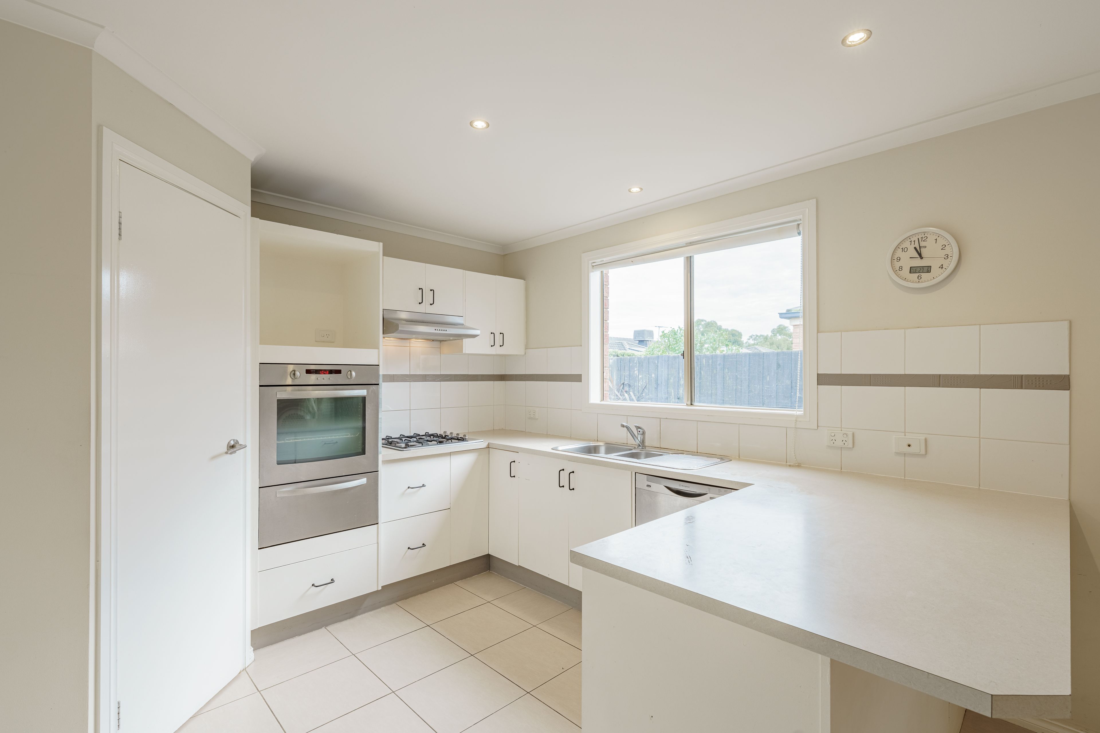 2 Aztec Place, Cranbourne, VIC 3977