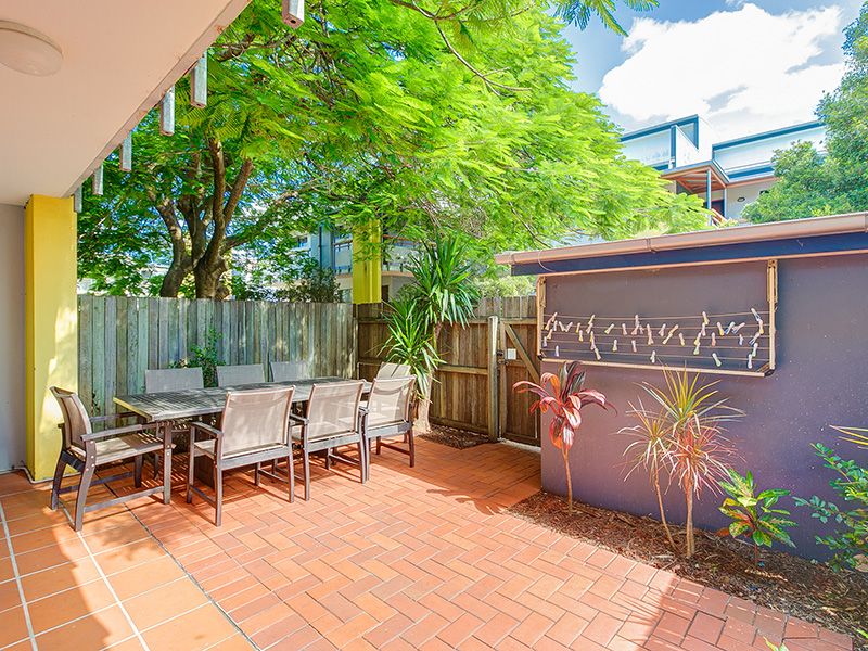 30 Cork Street, Yeronga QLD 4104