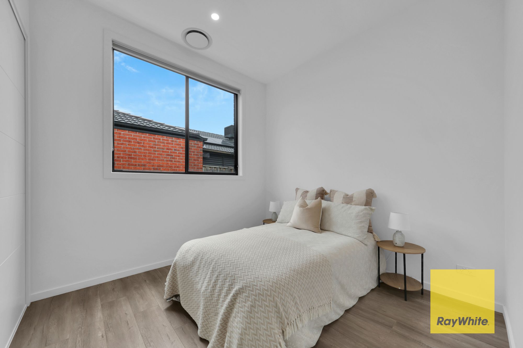 21 Limehouse Avenue — photo 11 of 15