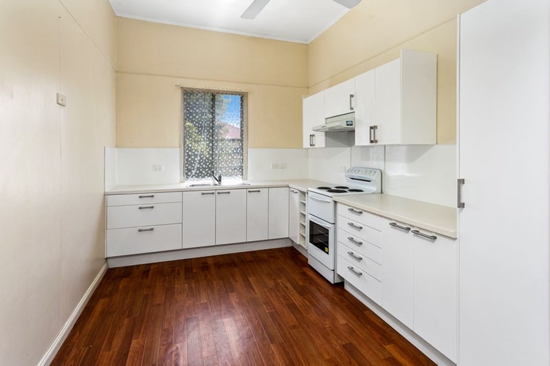63 Englefield Road, Oxley, QLD 4075