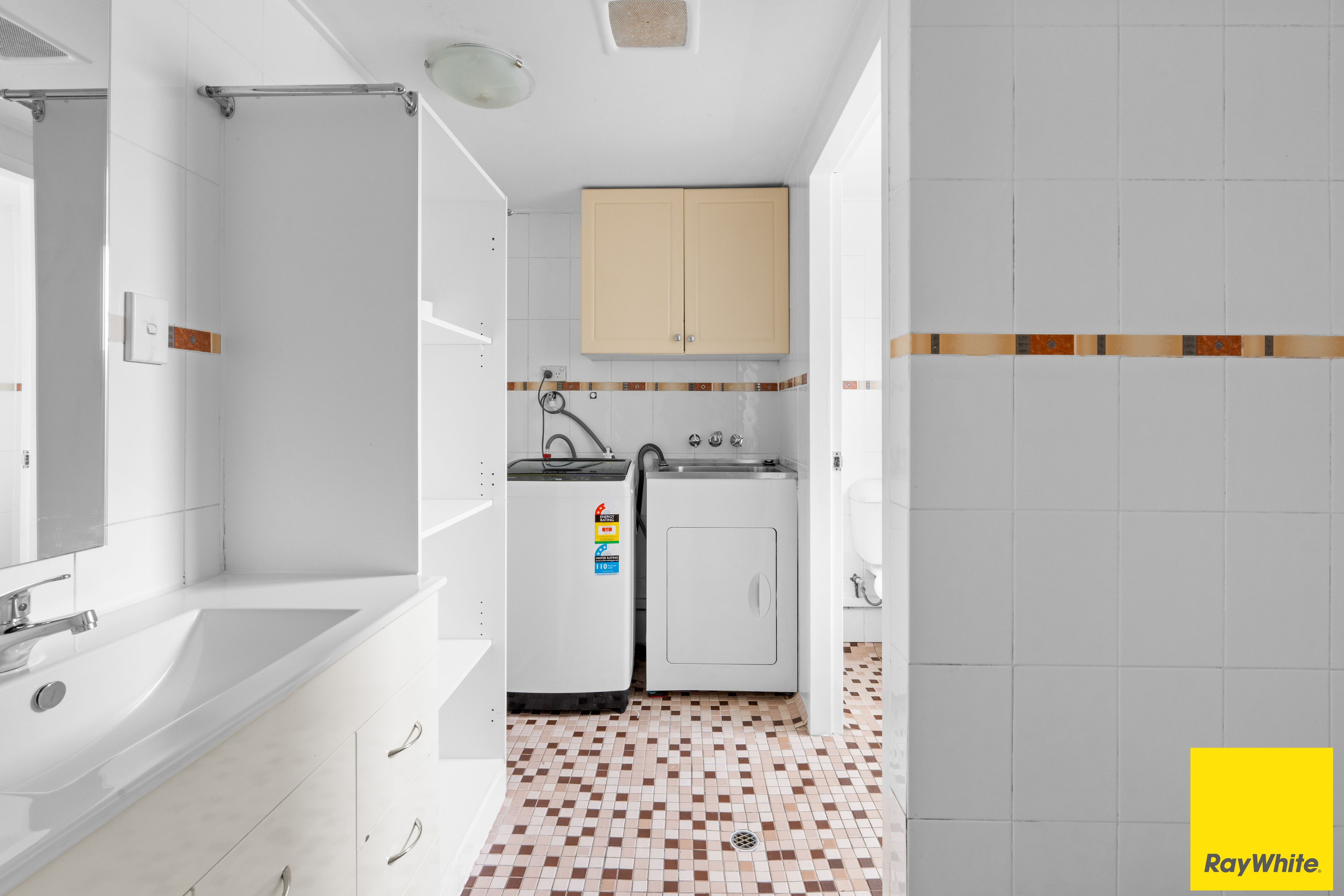 3/122 Aumuller Street — photo 9 of 11