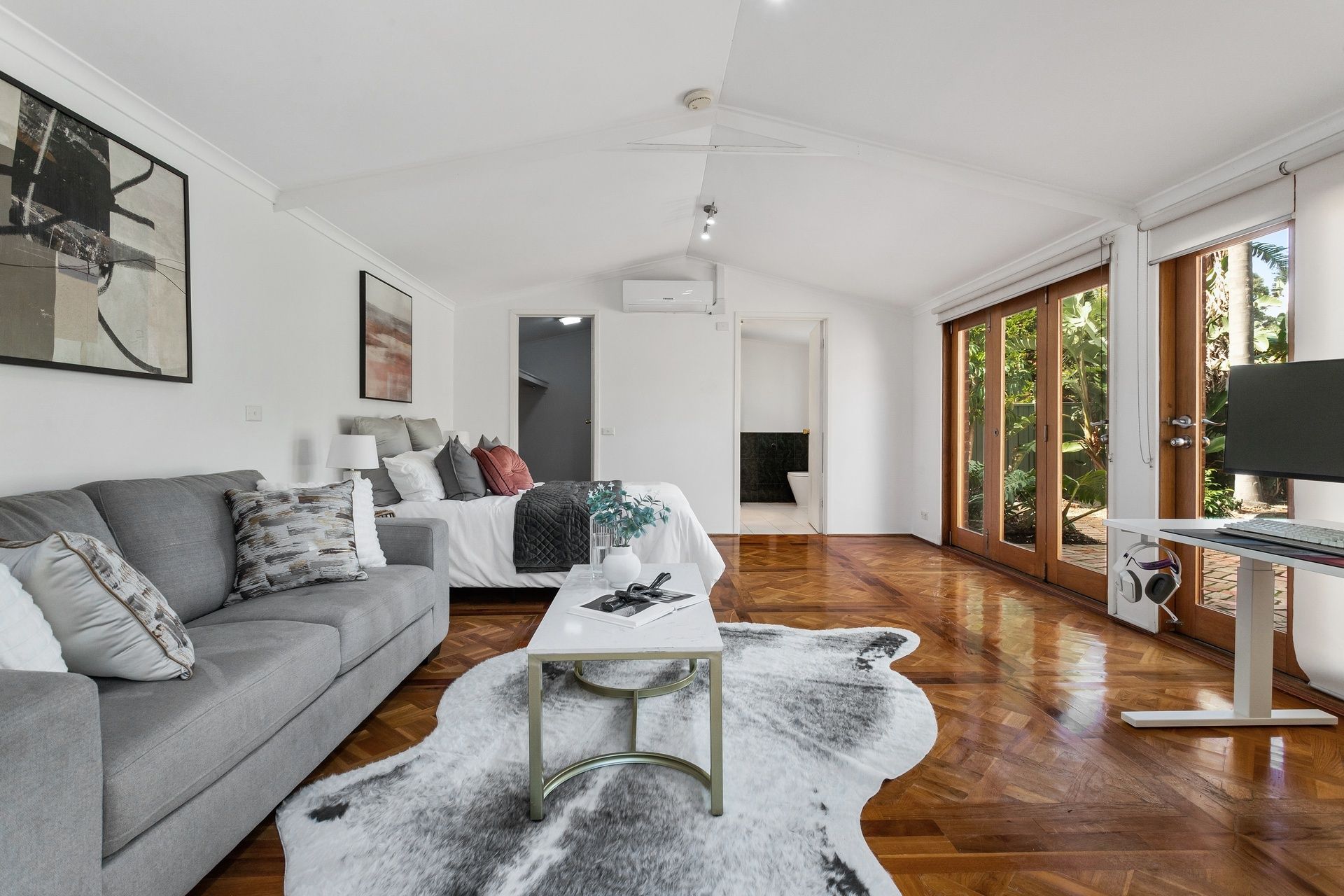 5 The Glade, Wheelers Hill, VIC 3150