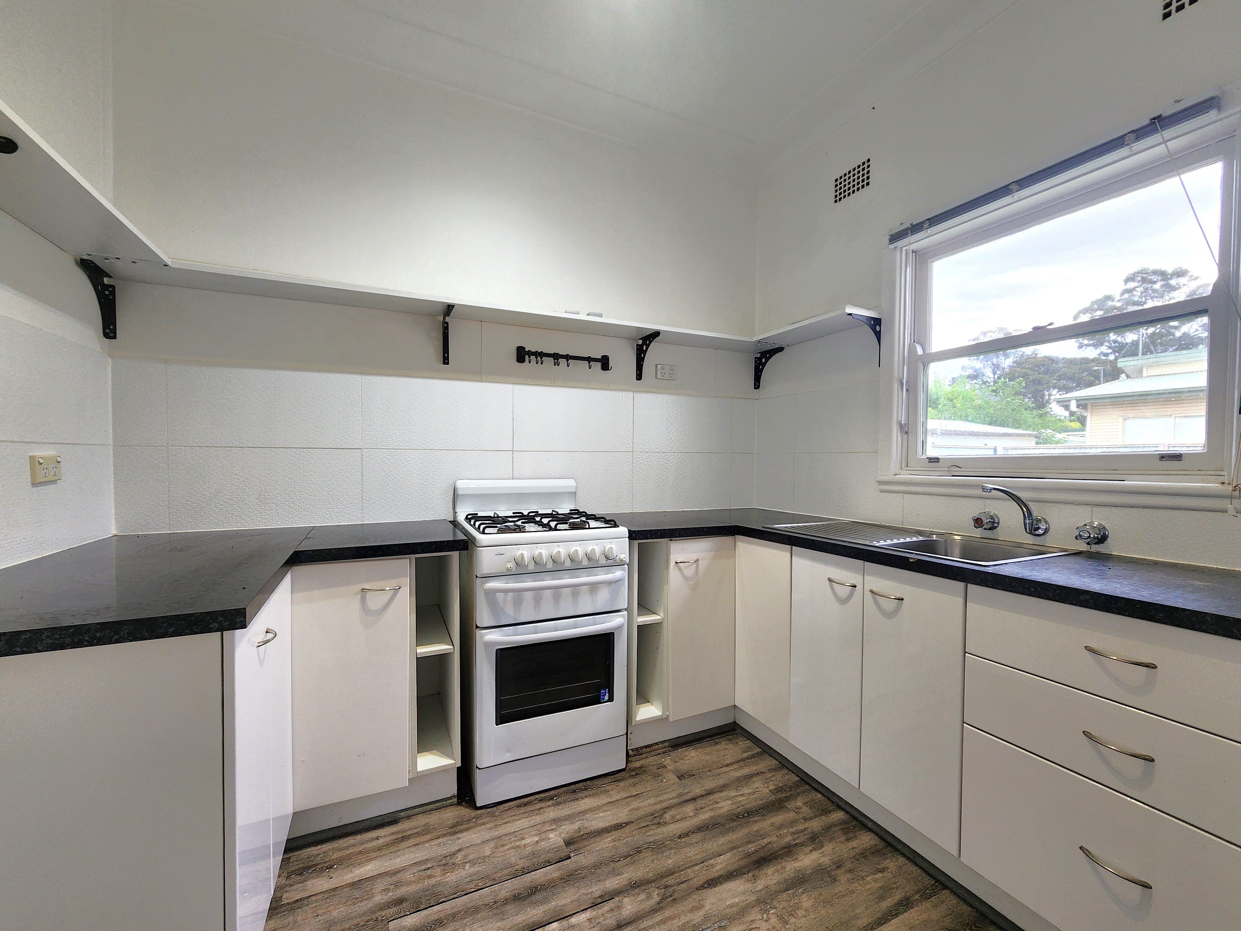 61 Bennett Road, Colyton, NSW 2760