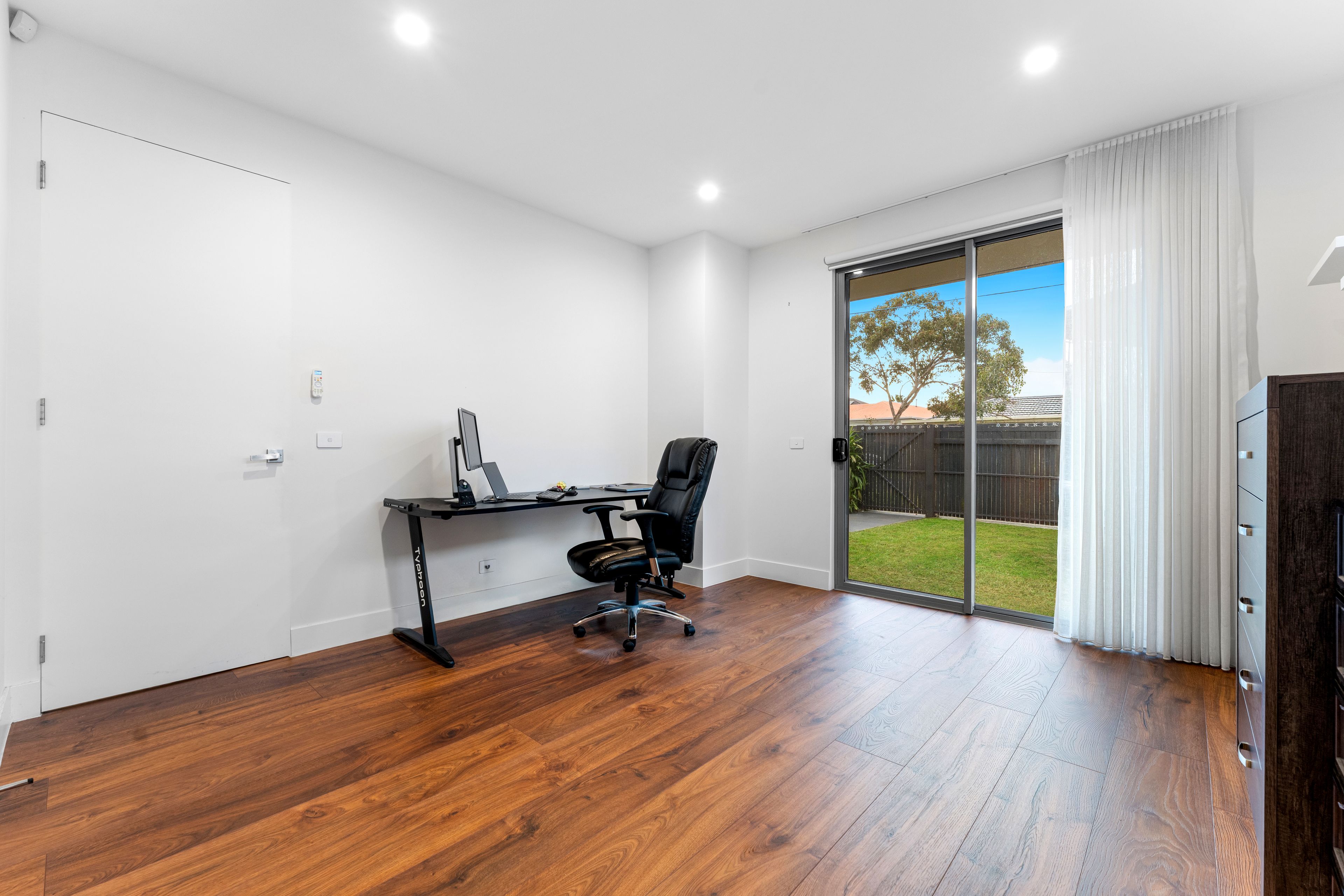 1/8 Canberra Street — photo 16 of 26