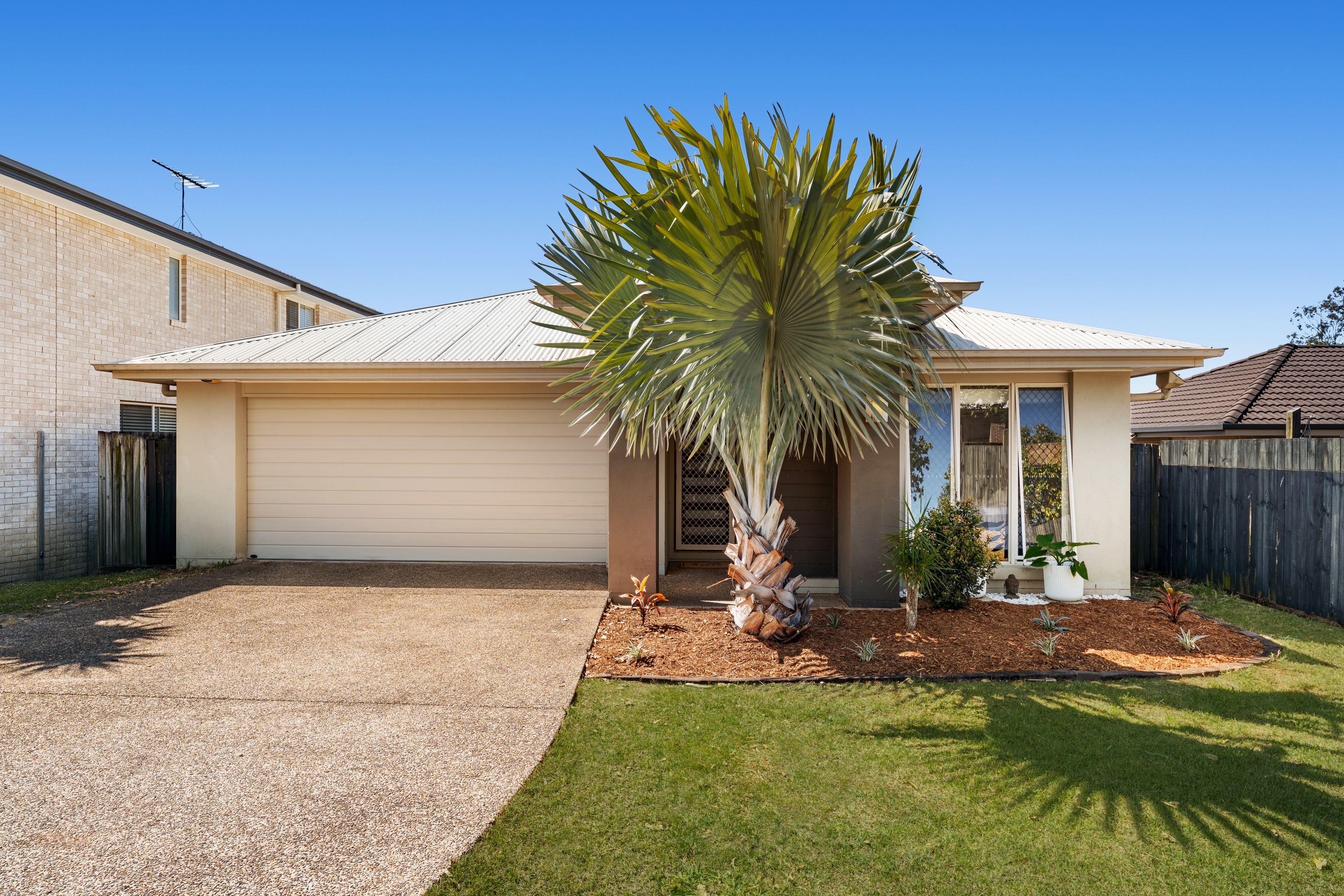 4 Smudgee Close — photo from Ray White Wilston