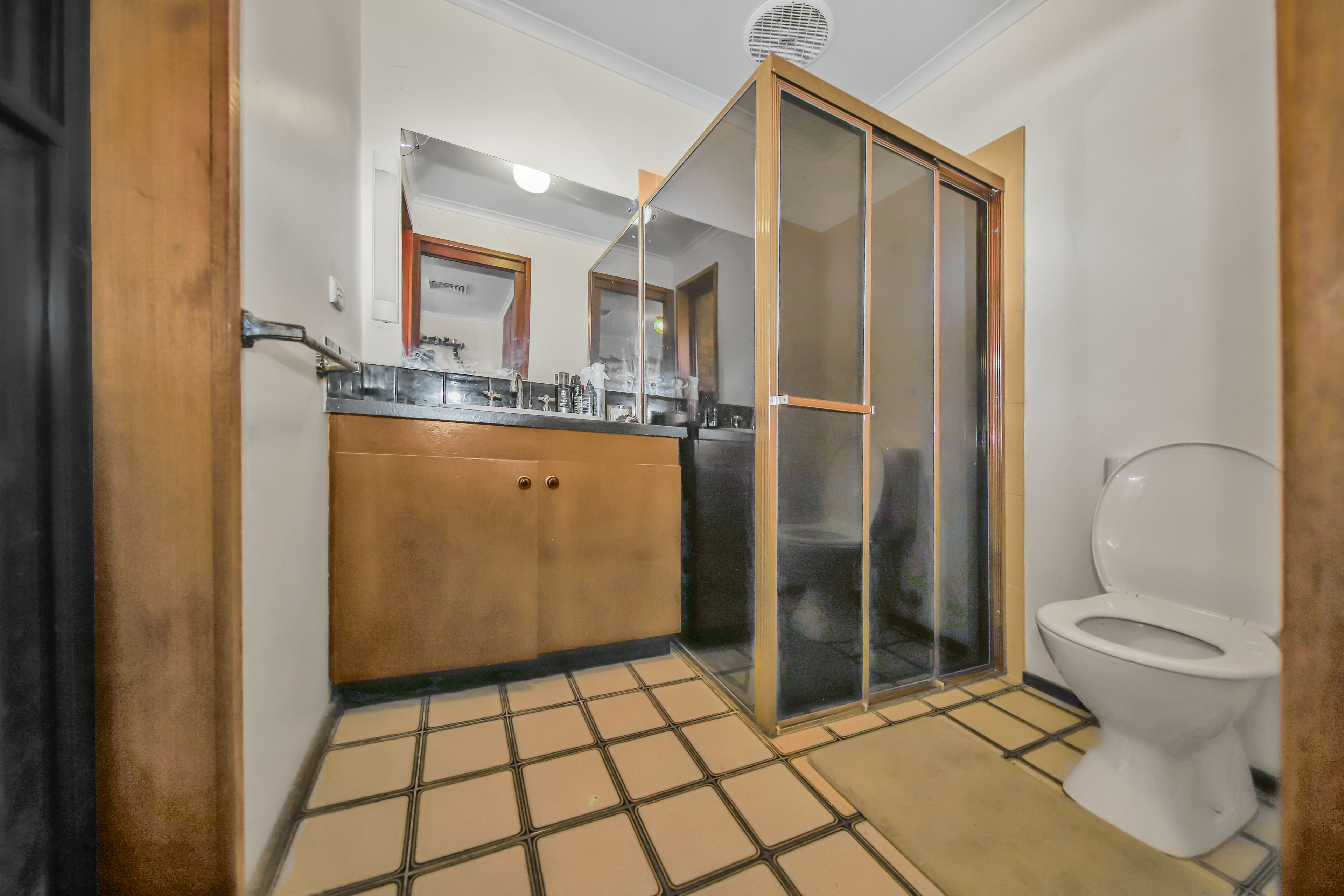 37 Tumut Plains Road — photo 9 of 15