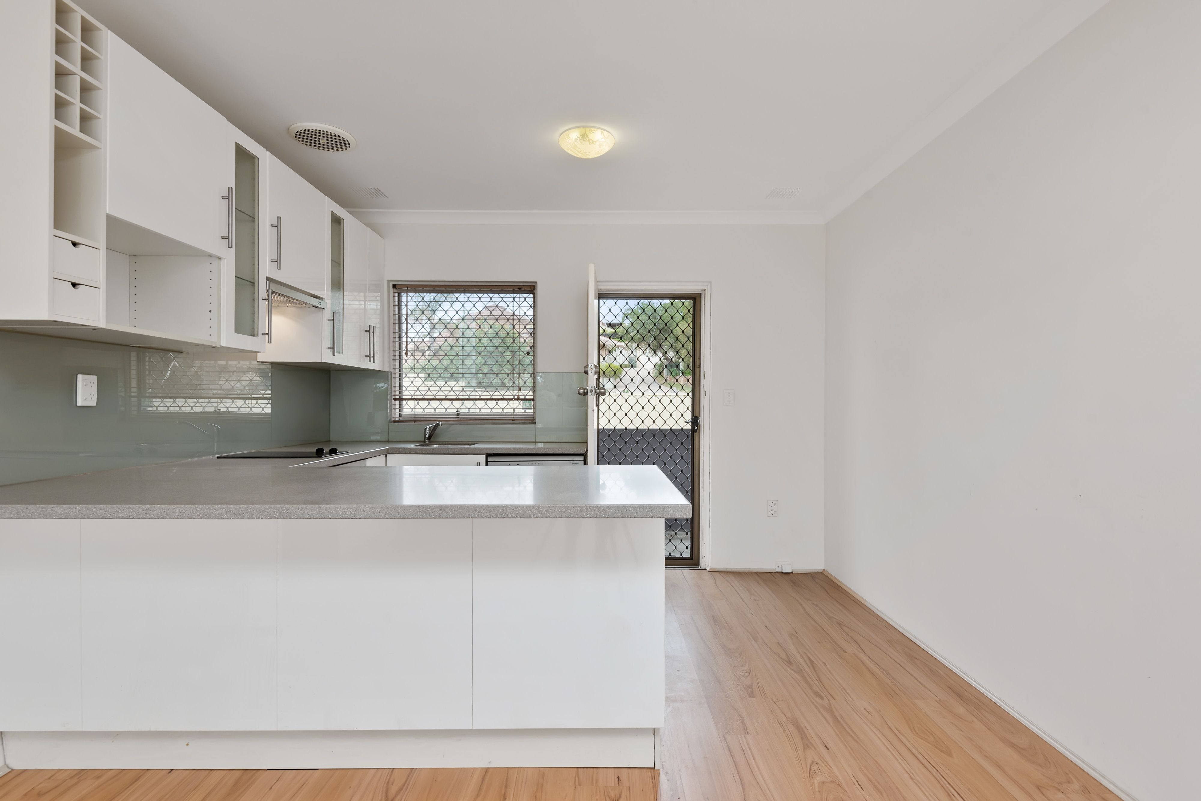 7/9 Steele Road, Sorrento, WA 6020