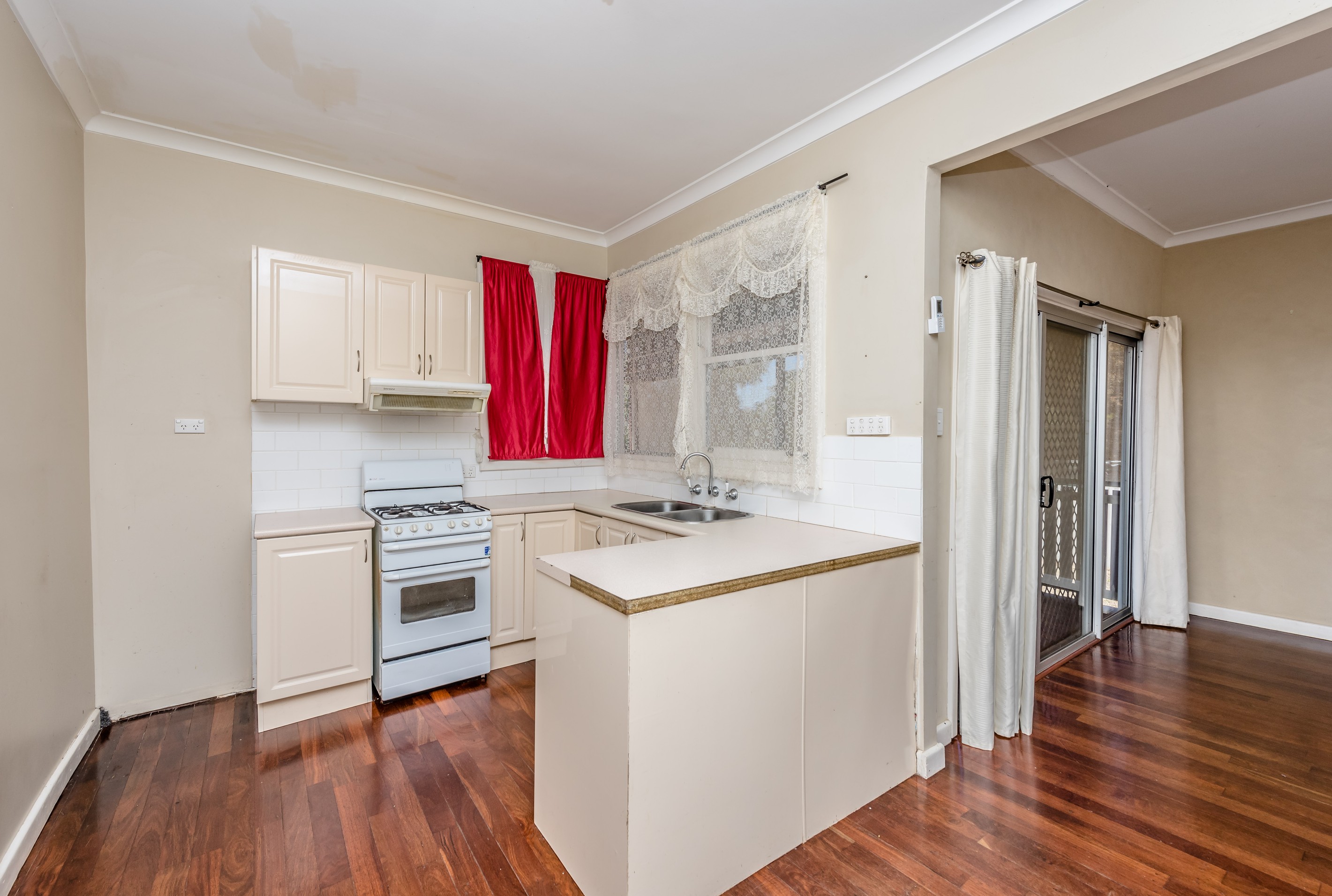 7 Felicia Street, Rangeway, WA 6530