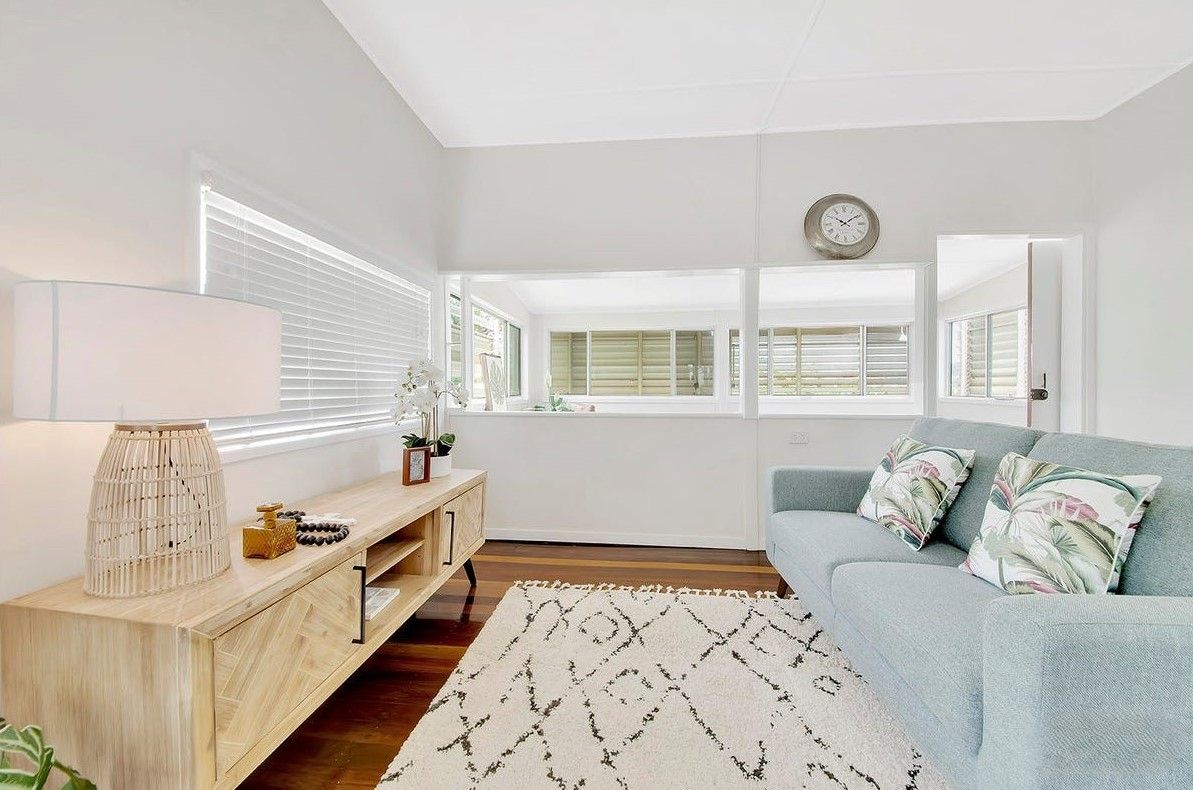 1 Matthew Flinders Drive — photo 4 of 11