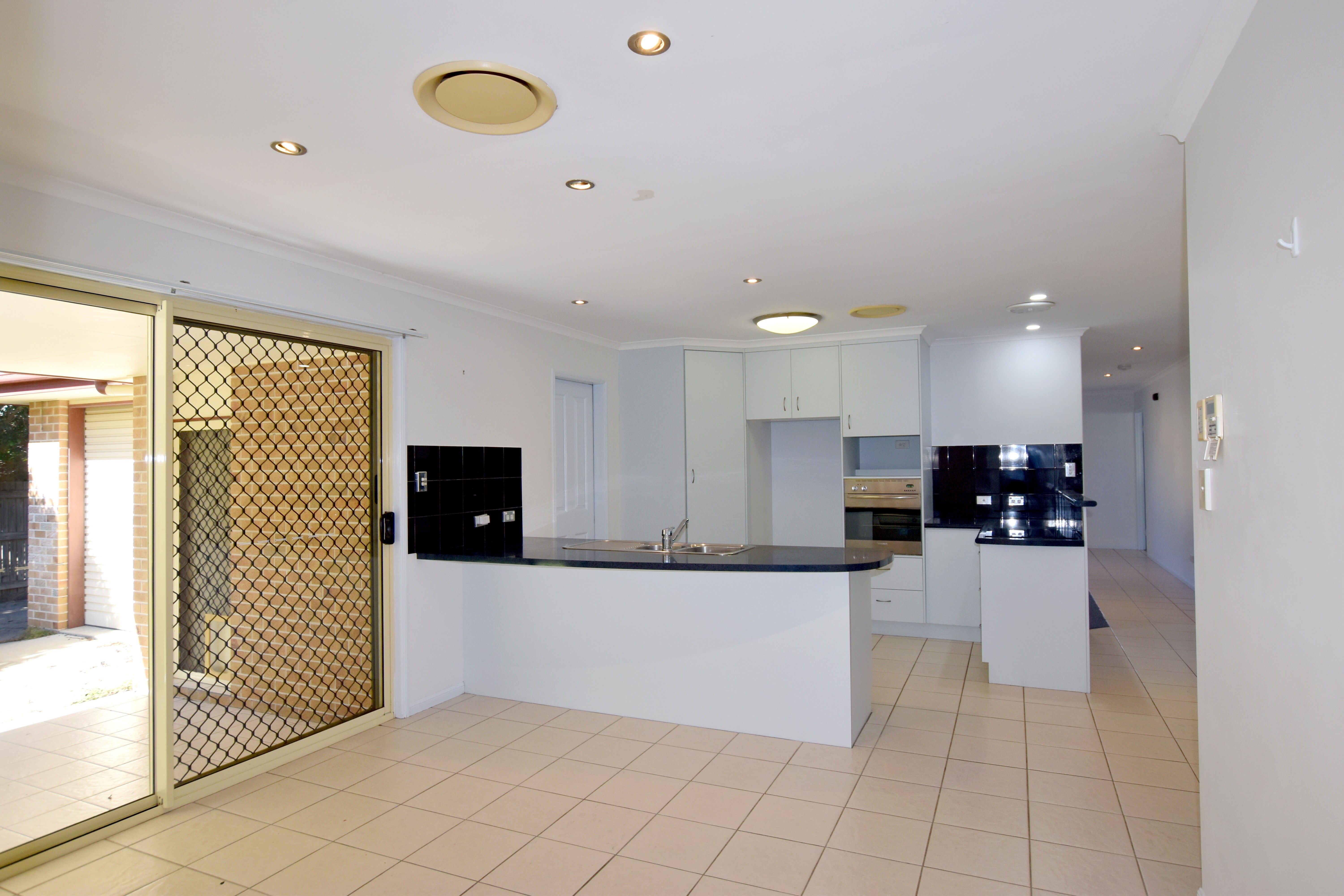 10 Deborah Street, Glen Eden, QLD 4680