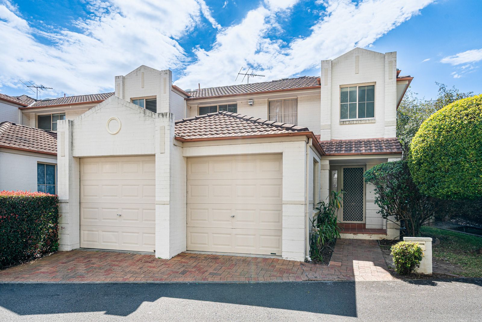 40/17 Conie Avenue — photo from Ray White Castle Hill