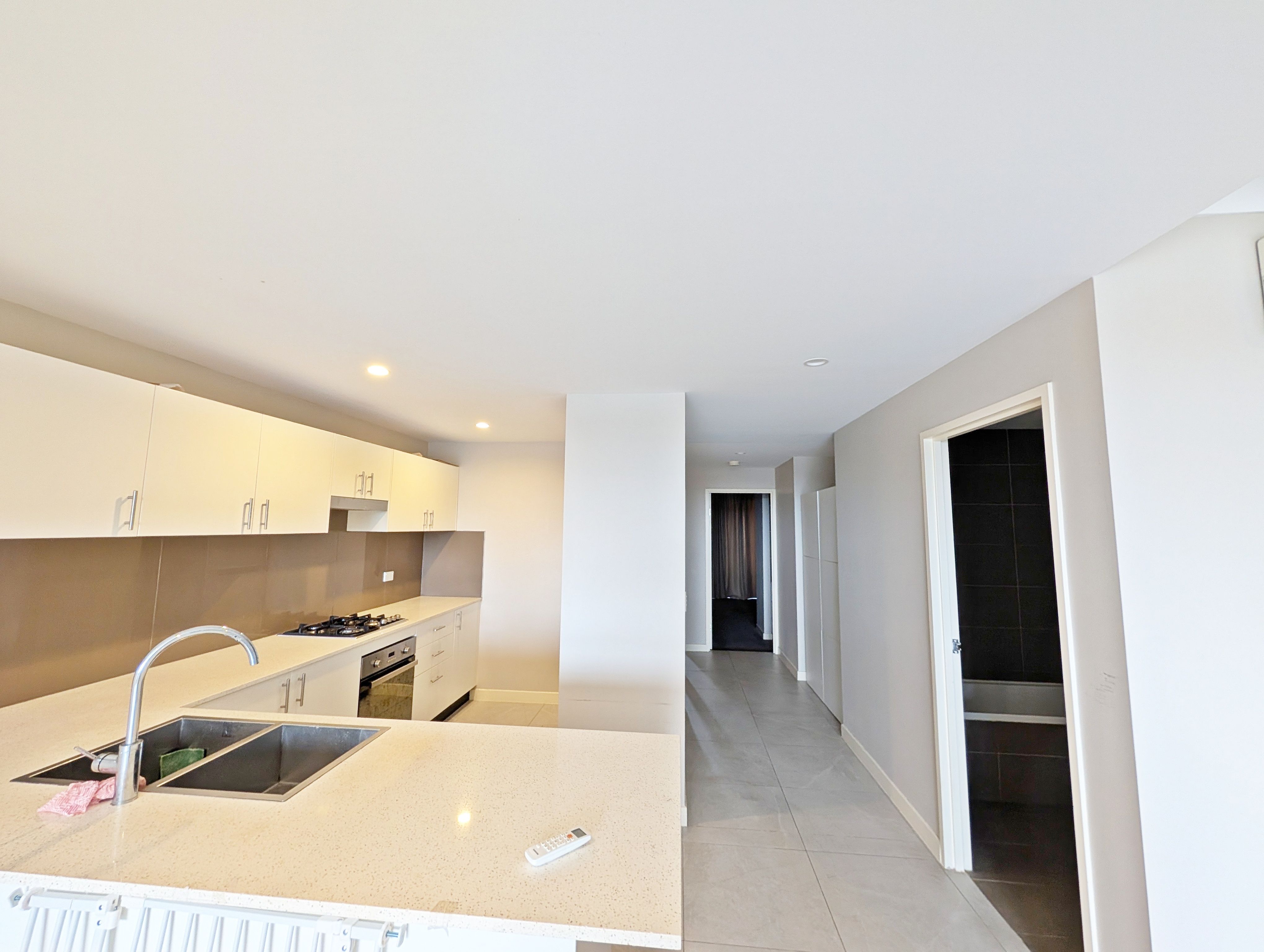 107/45 Peel Street — photo 3 of 21