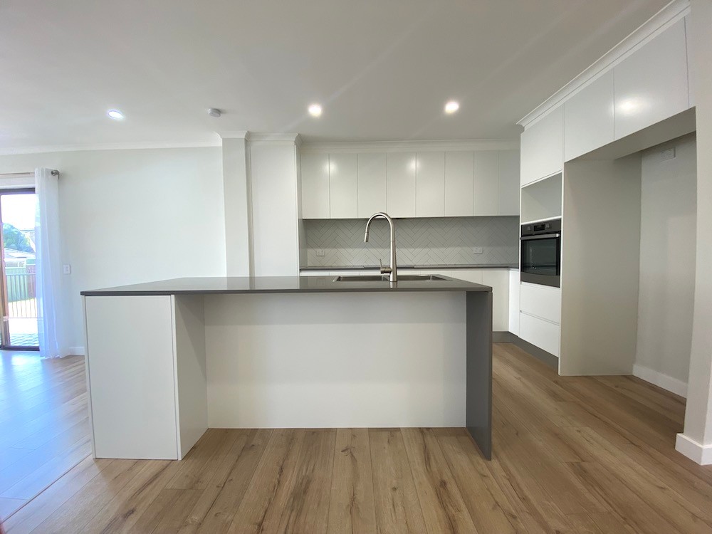 6 Bottlebrush Avenue, Bradbury, NSW 2560