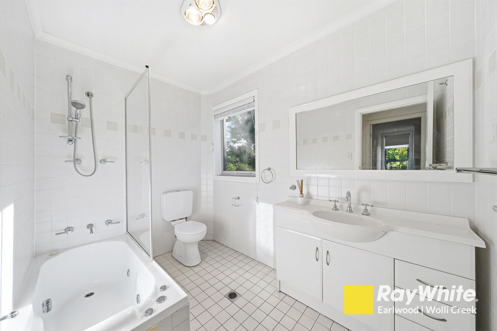2/110-112 Slade Road — photo 9 of 14
