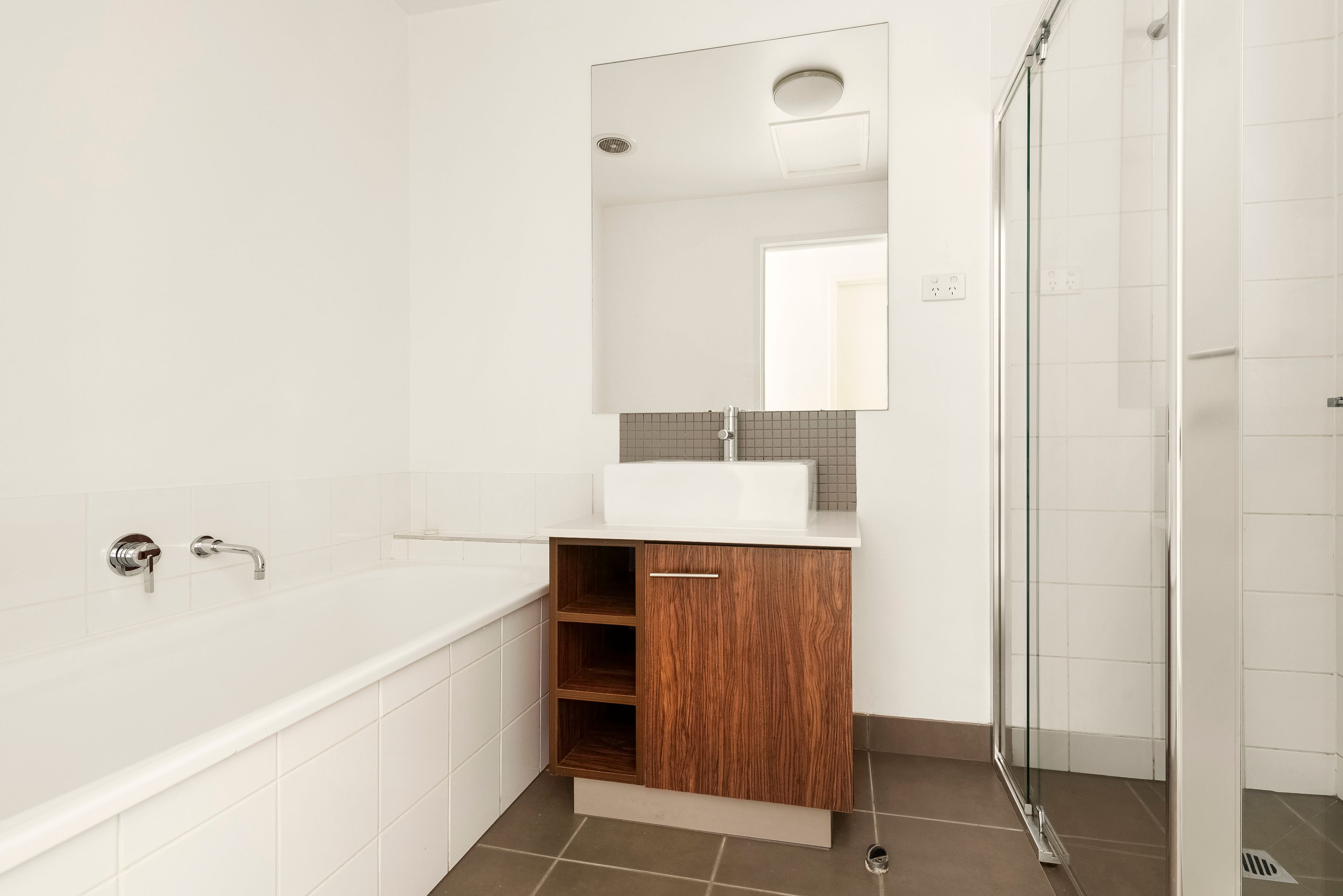 2/6 Newbury Walk, Bundoora, VIC 3083