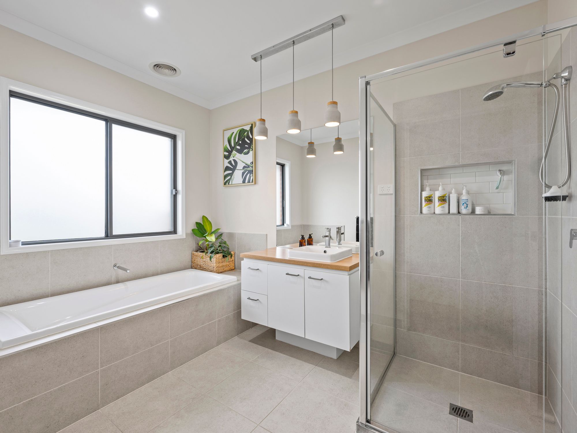 192 Malcolm Street — photo 6 of 17