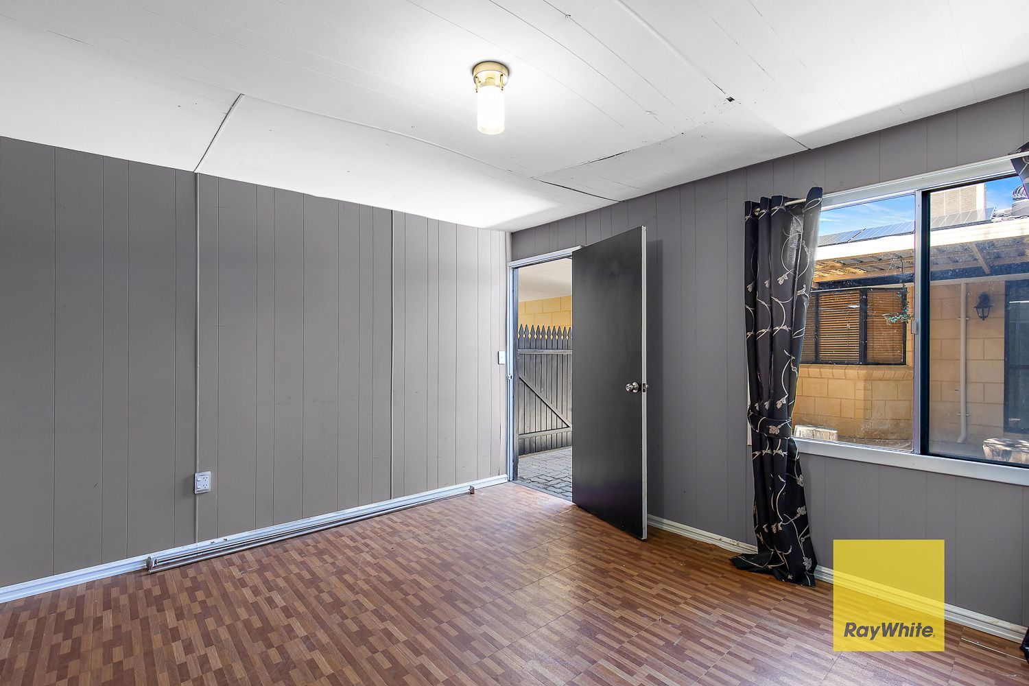 7 Irwin Close — photo 9 of 18