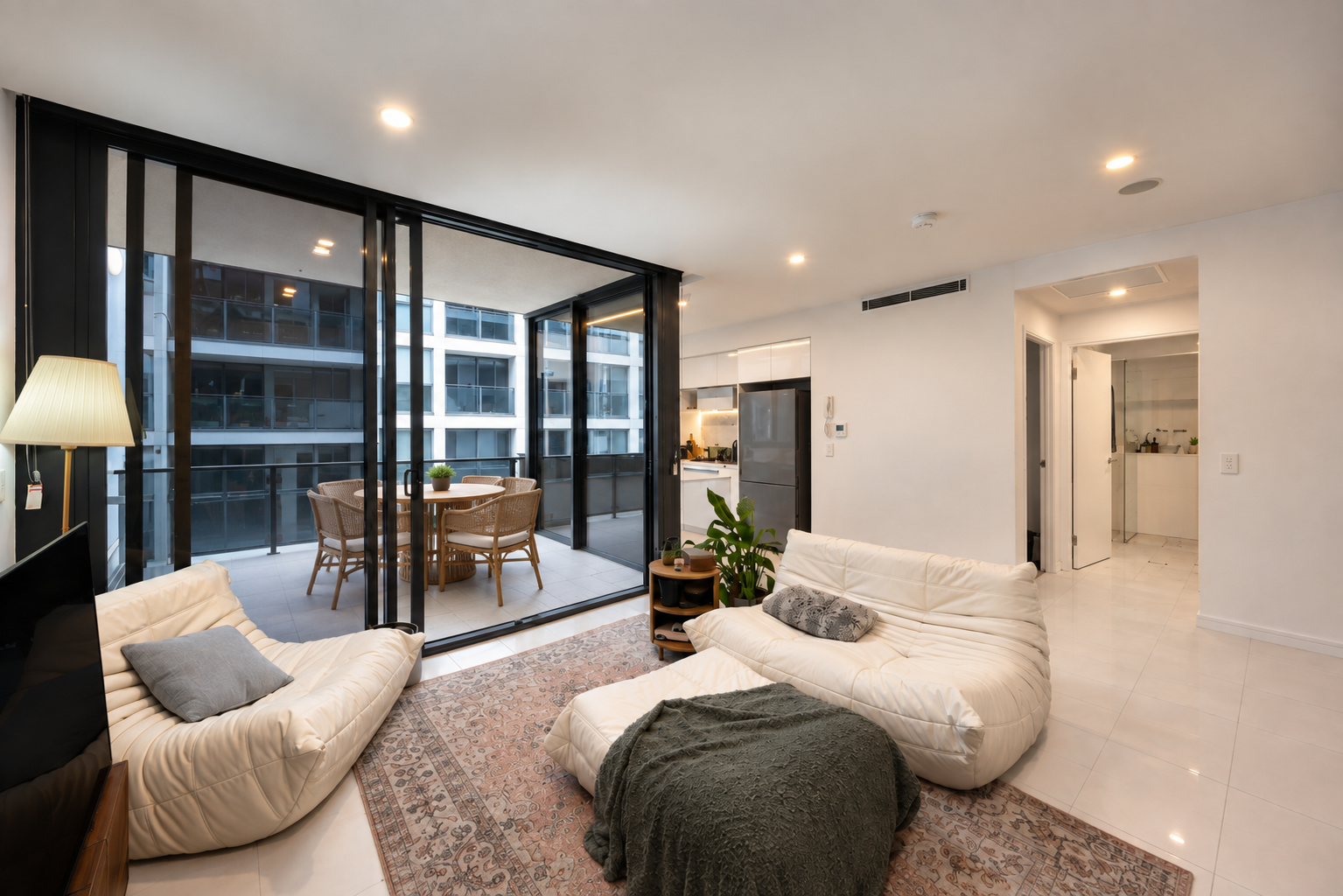 2068/36 Evelyn Street — photo 3 of 14