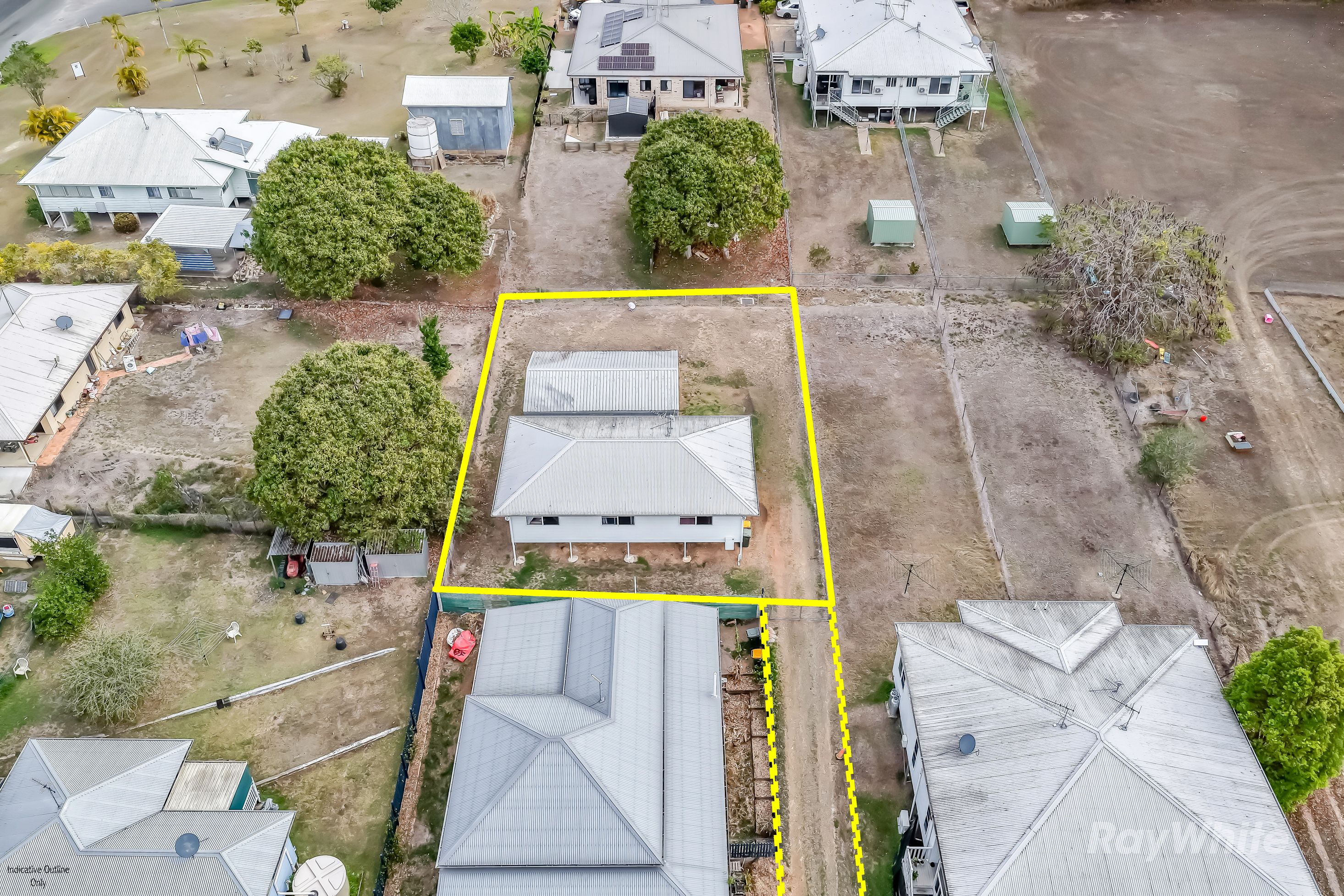 2/25 May Street — photo from Ray White Bundaberg