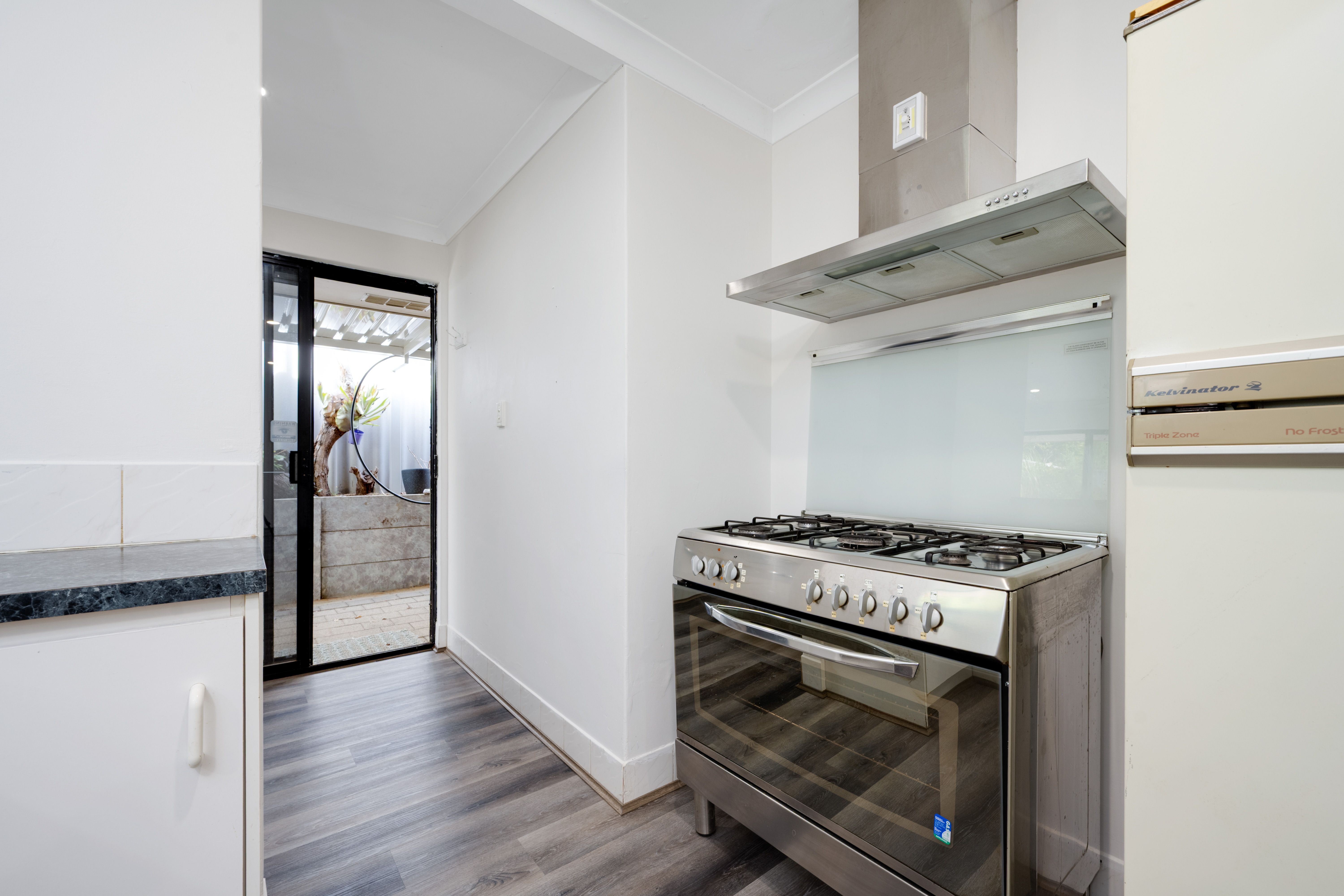 10 Gimbon Green — photo 9 of 27