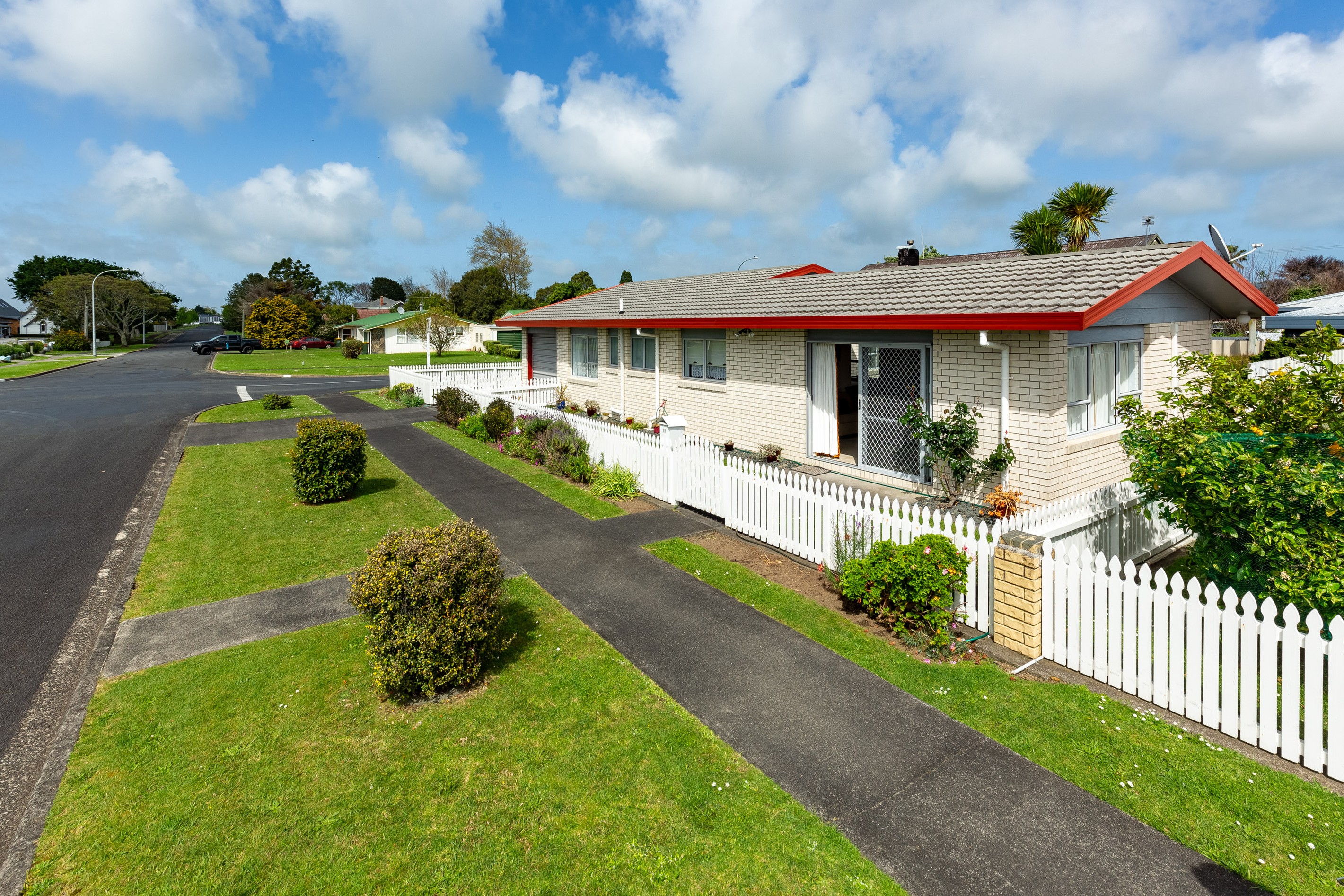 15 Domain Street, Waiuku, Franklin