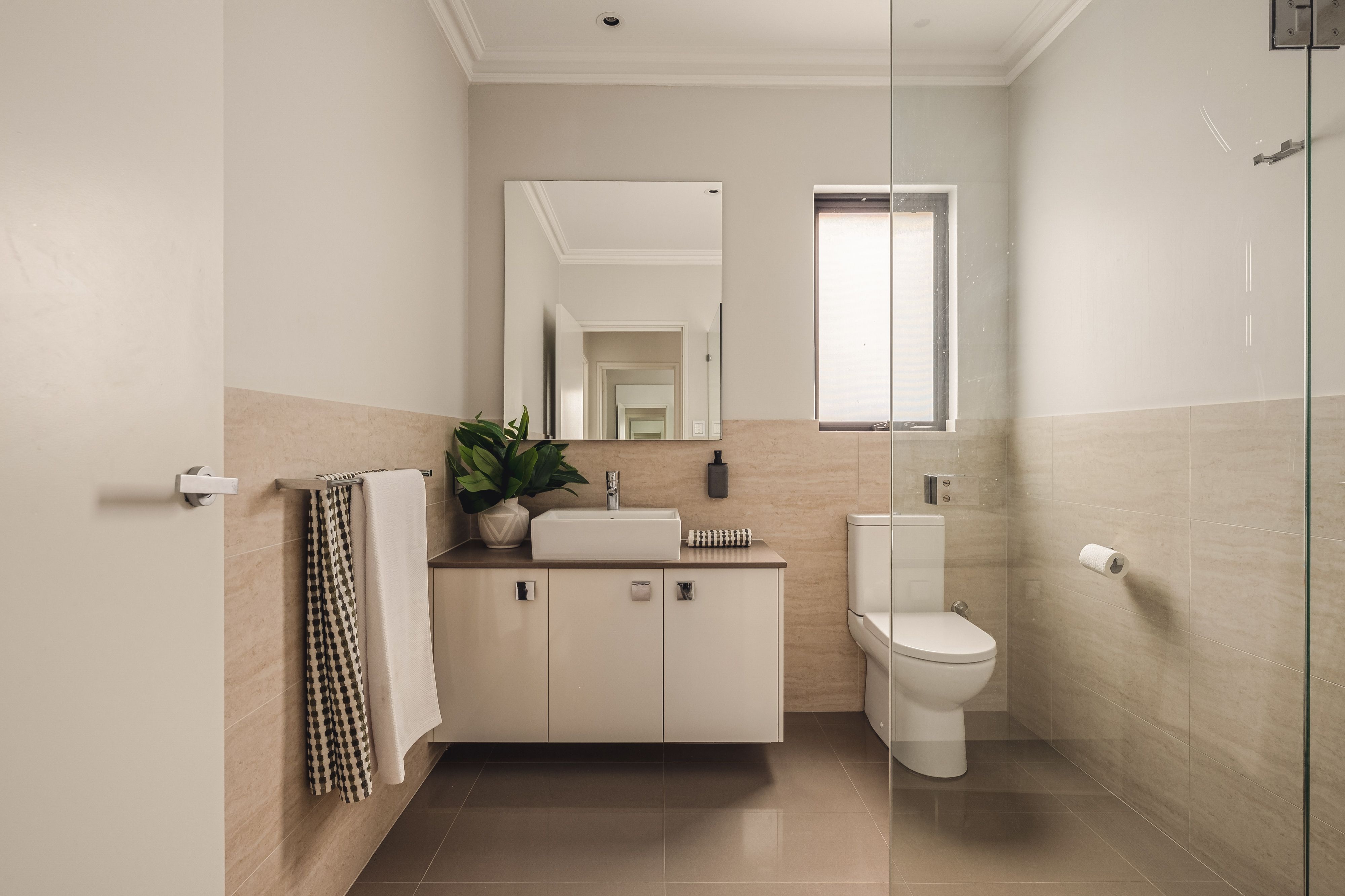Riverside Luxury, Beautifully Bespoke! — photo 23 of 28