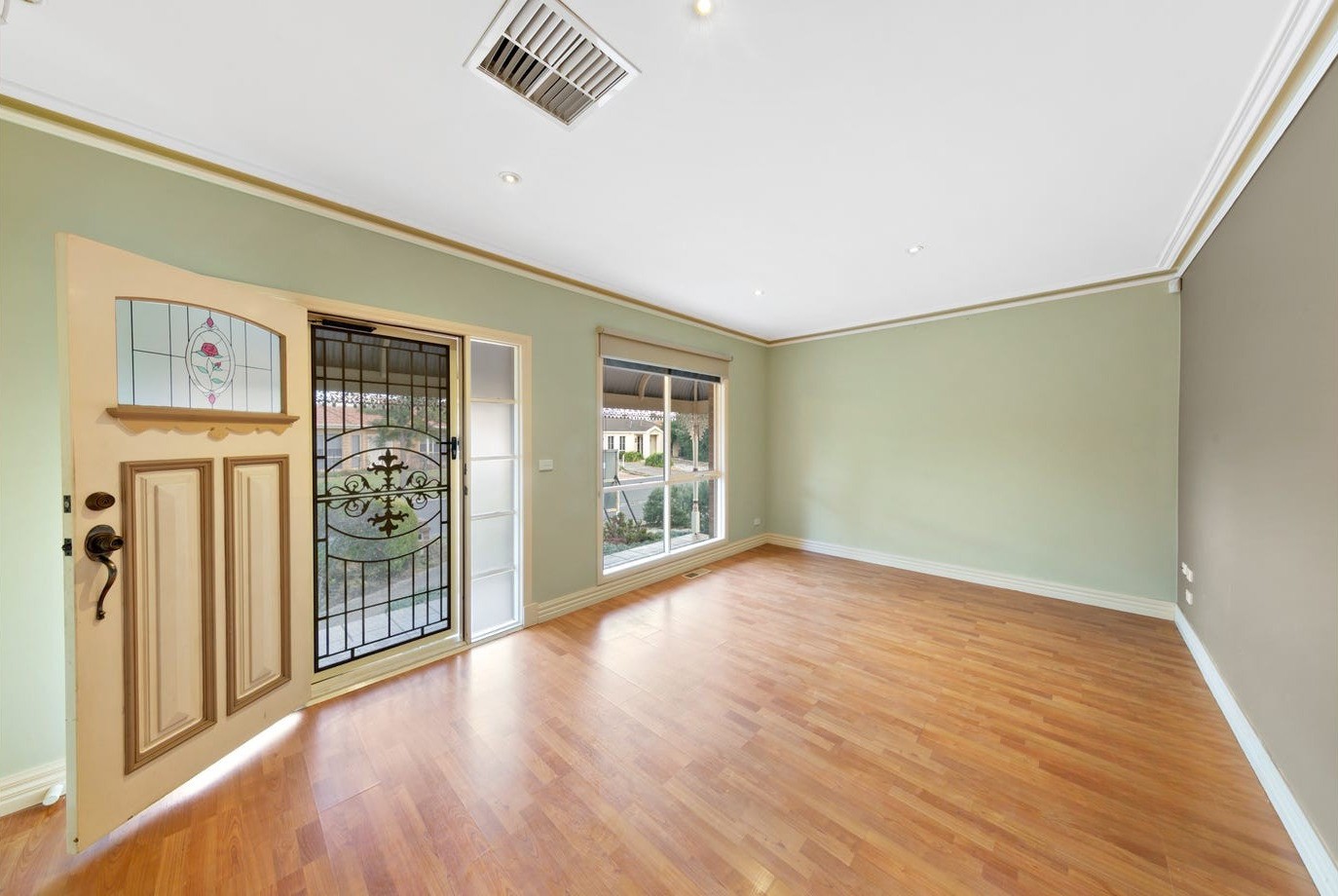 16 O'Donnell Drive, Caroline Springs, VIC 3023