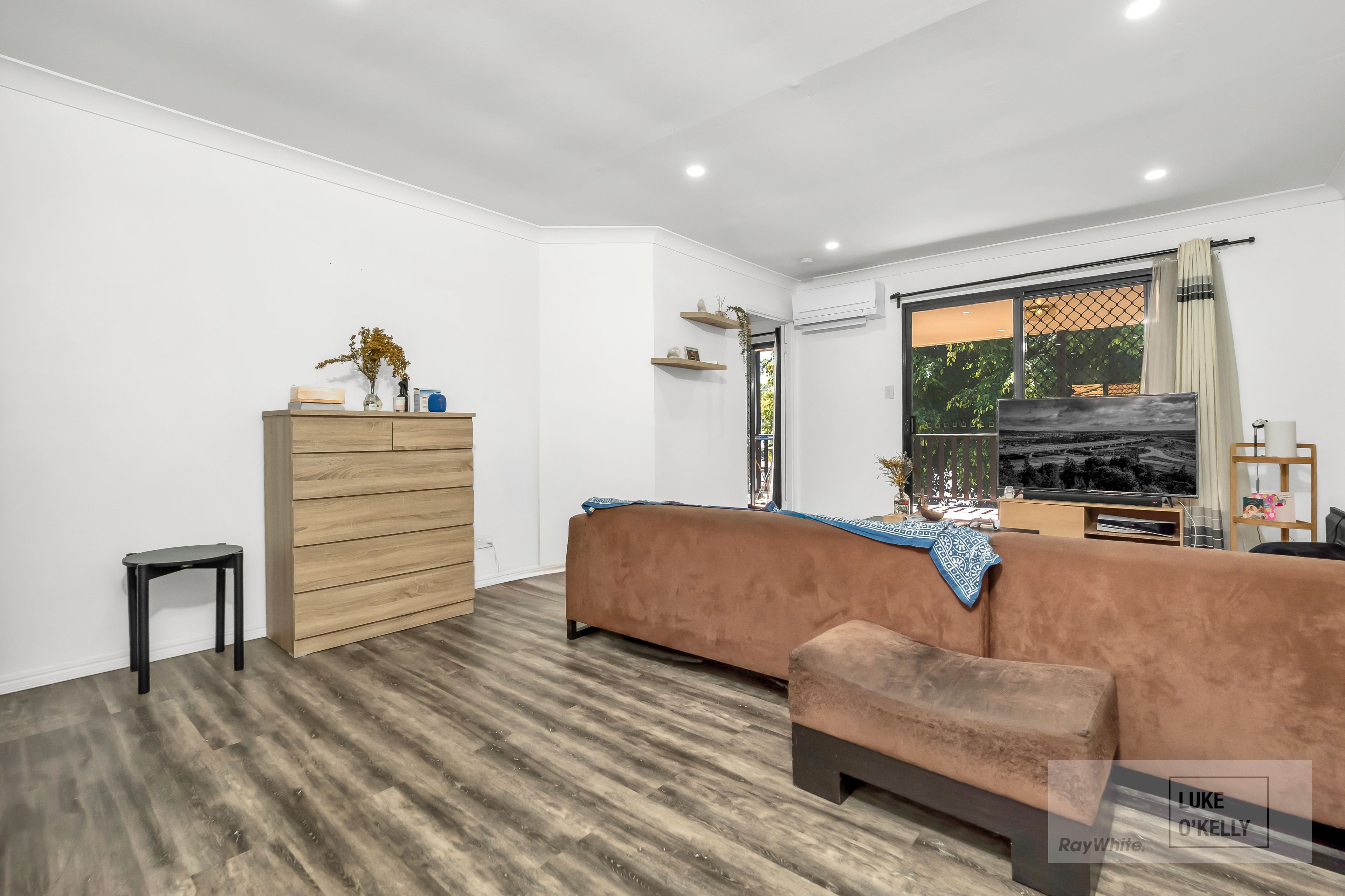 9/195 Gladstone Road — photo 3 of 11