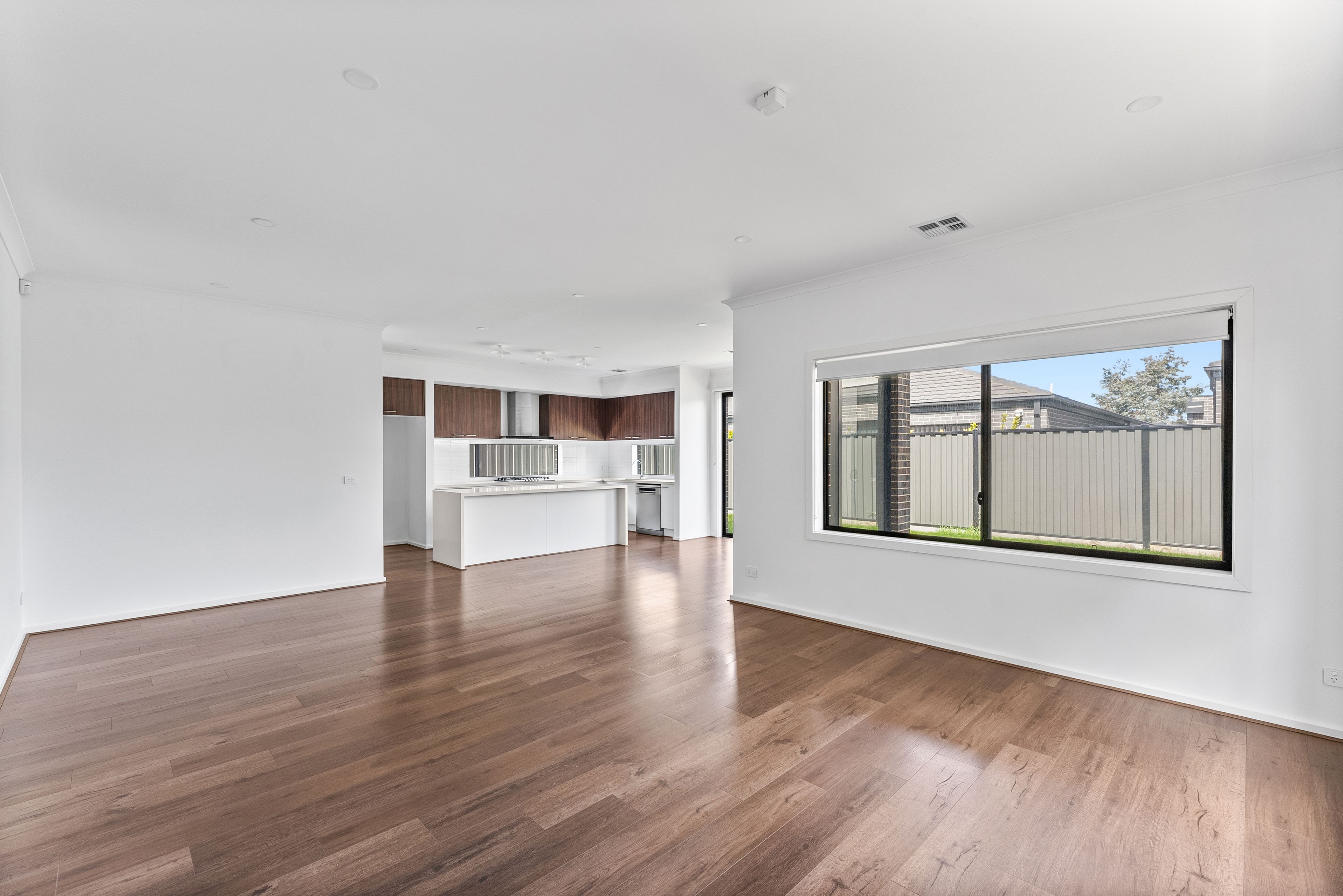 14 Decumbens Way — photo 5 of 15