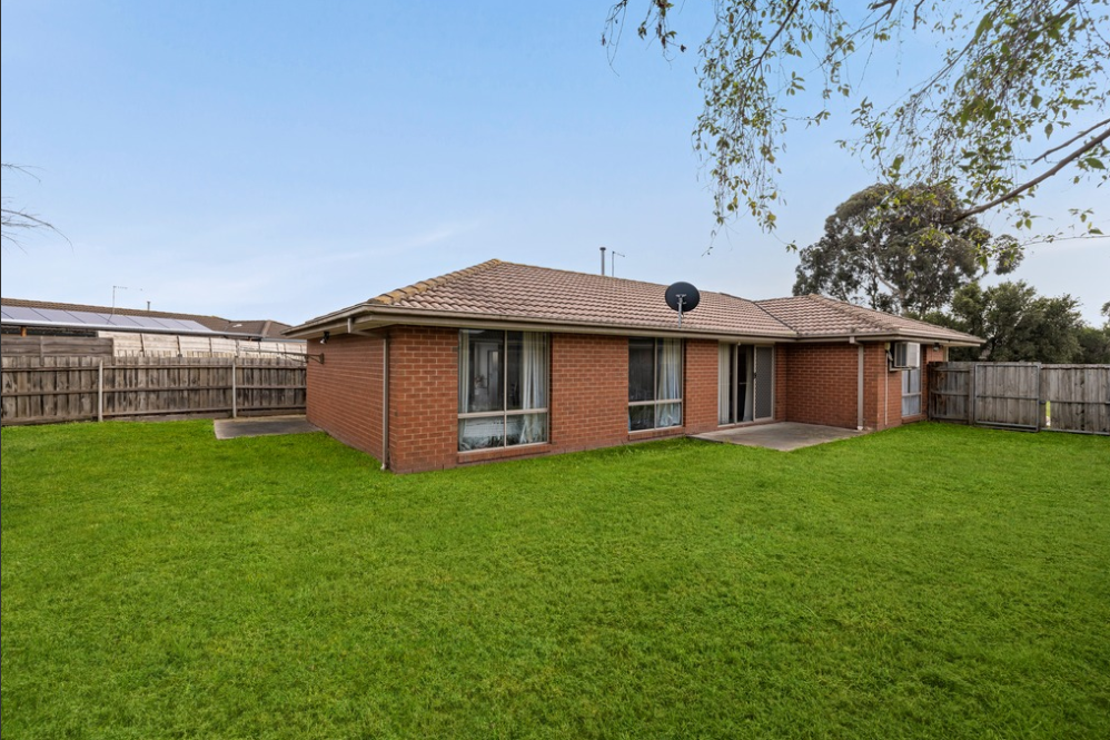 39 Linda Drive — photo 16 of 22
