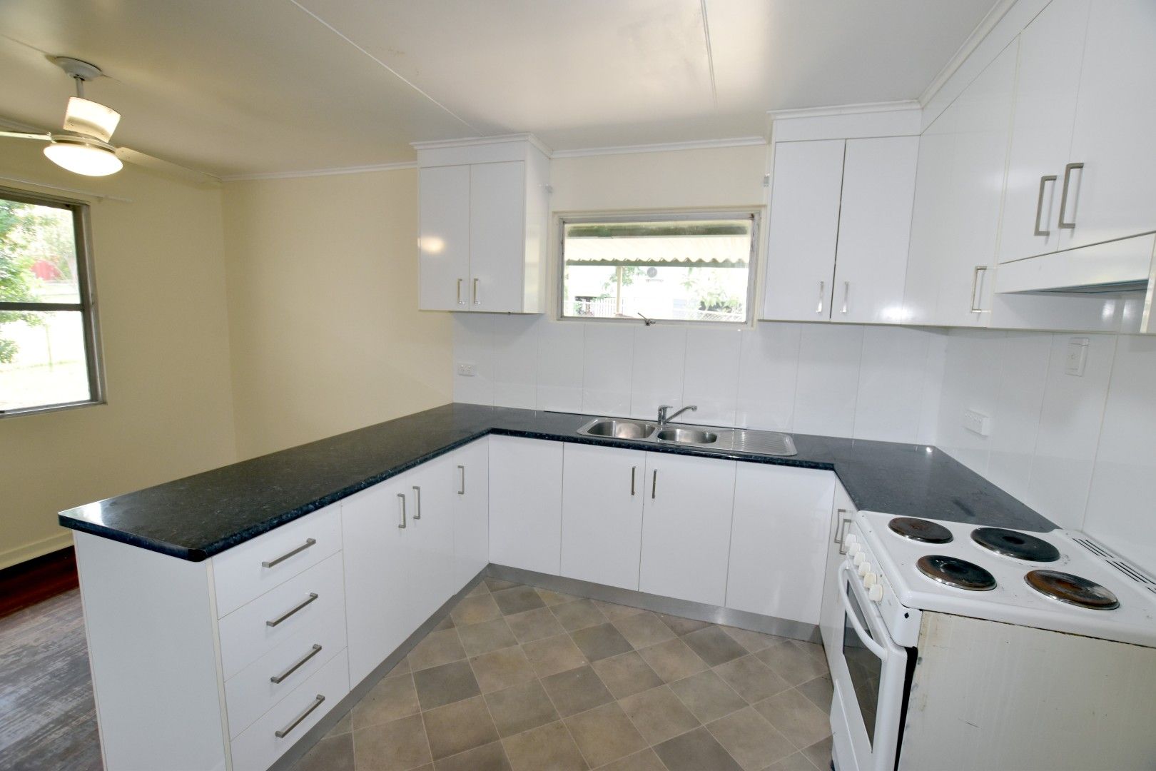 11 McCray Street, Barney Point, QLD 4680