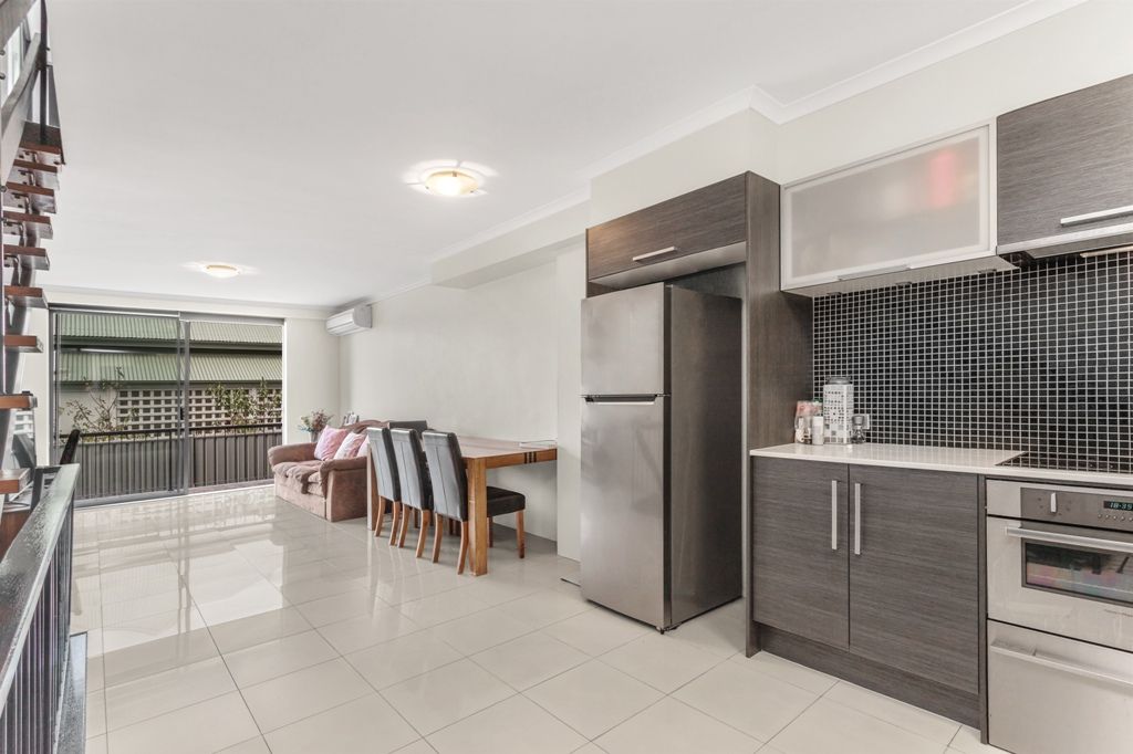 2/32 Garrick Terrace, Herston, QLD 4006